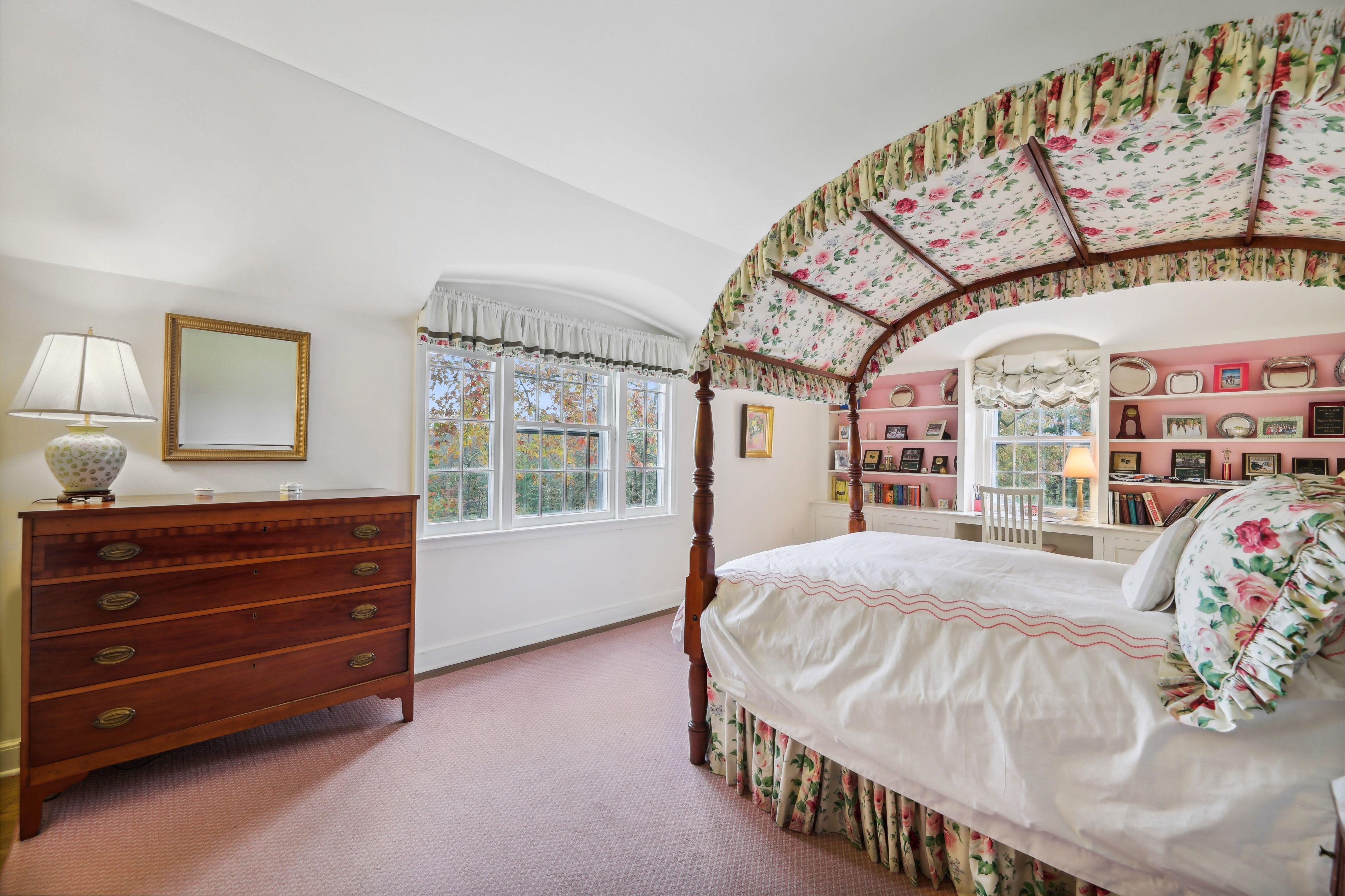 21 Featherbed Lane 