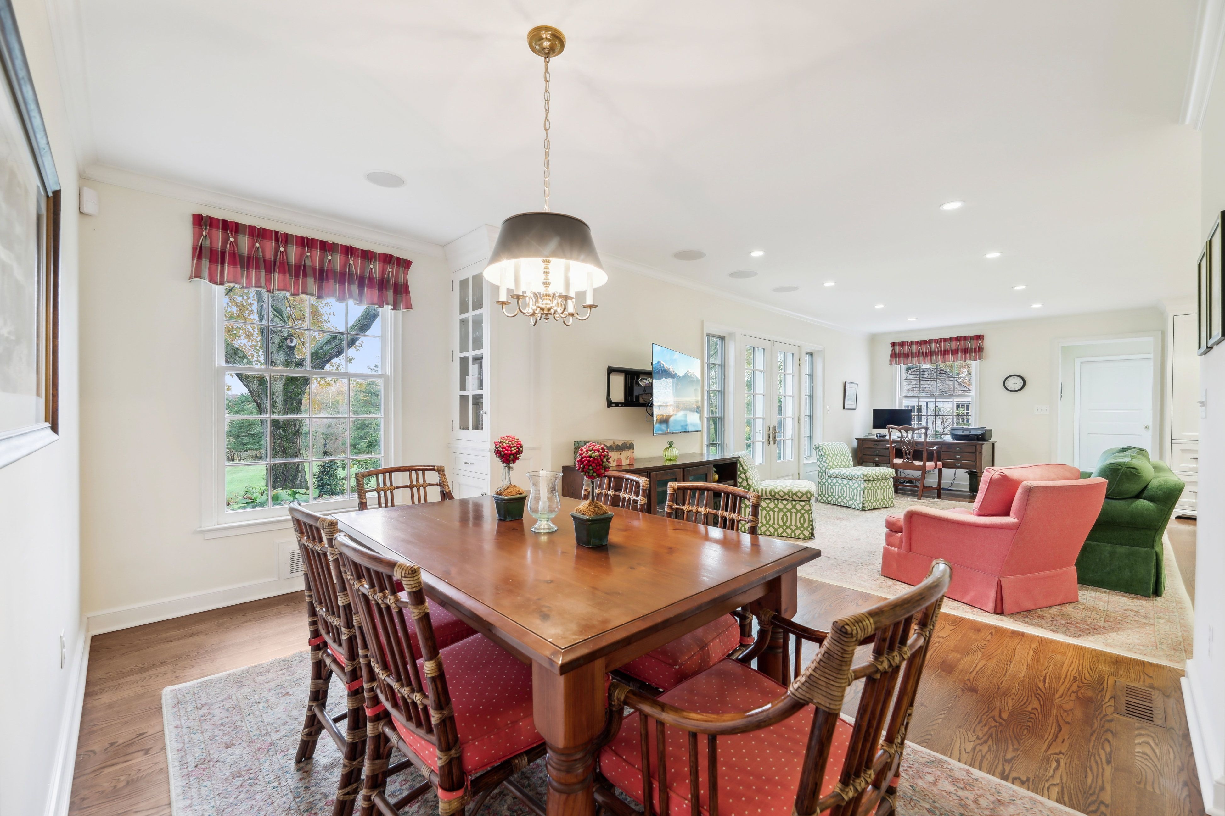 21 Featherbed Lane 