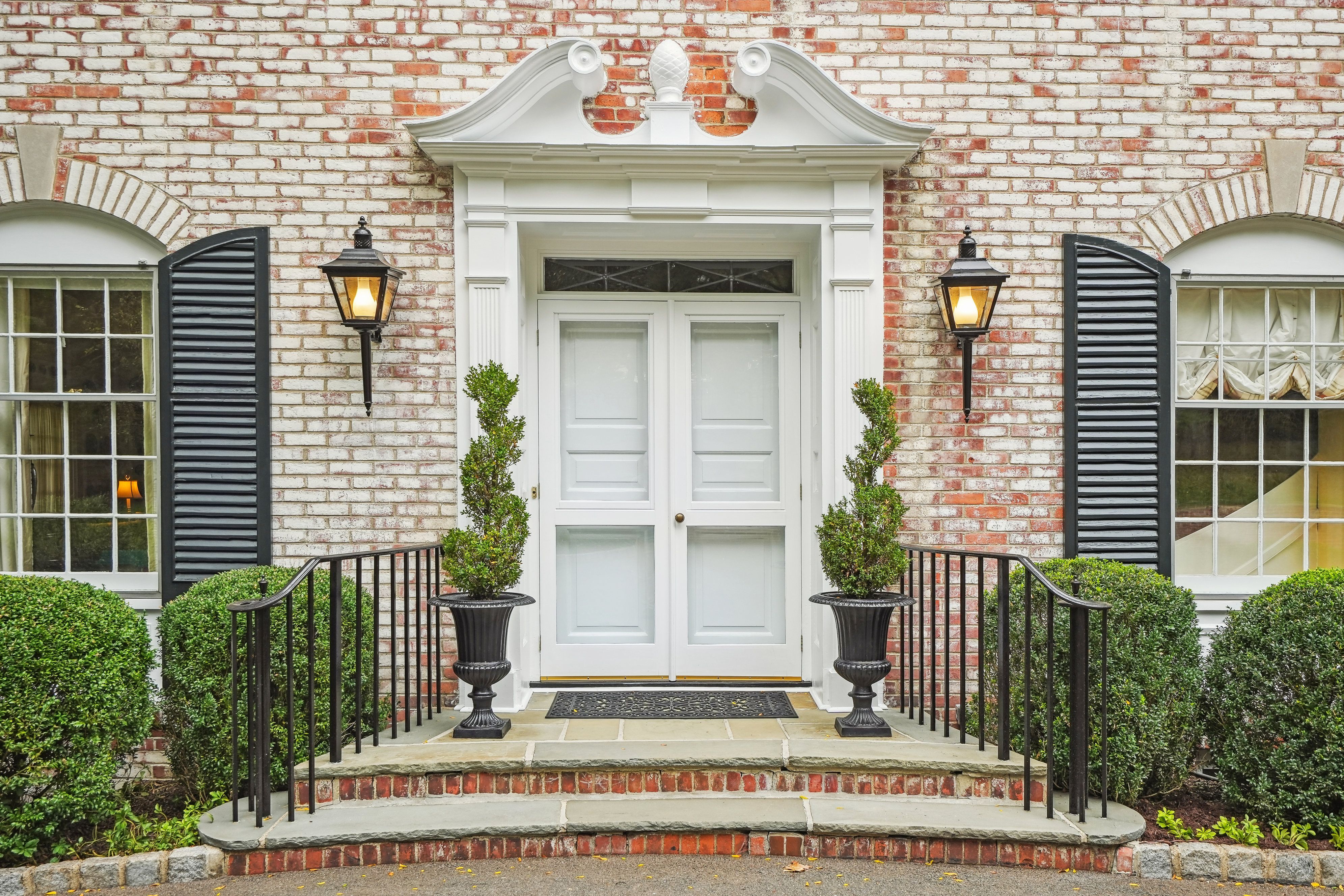 21 Featherbed Lane 