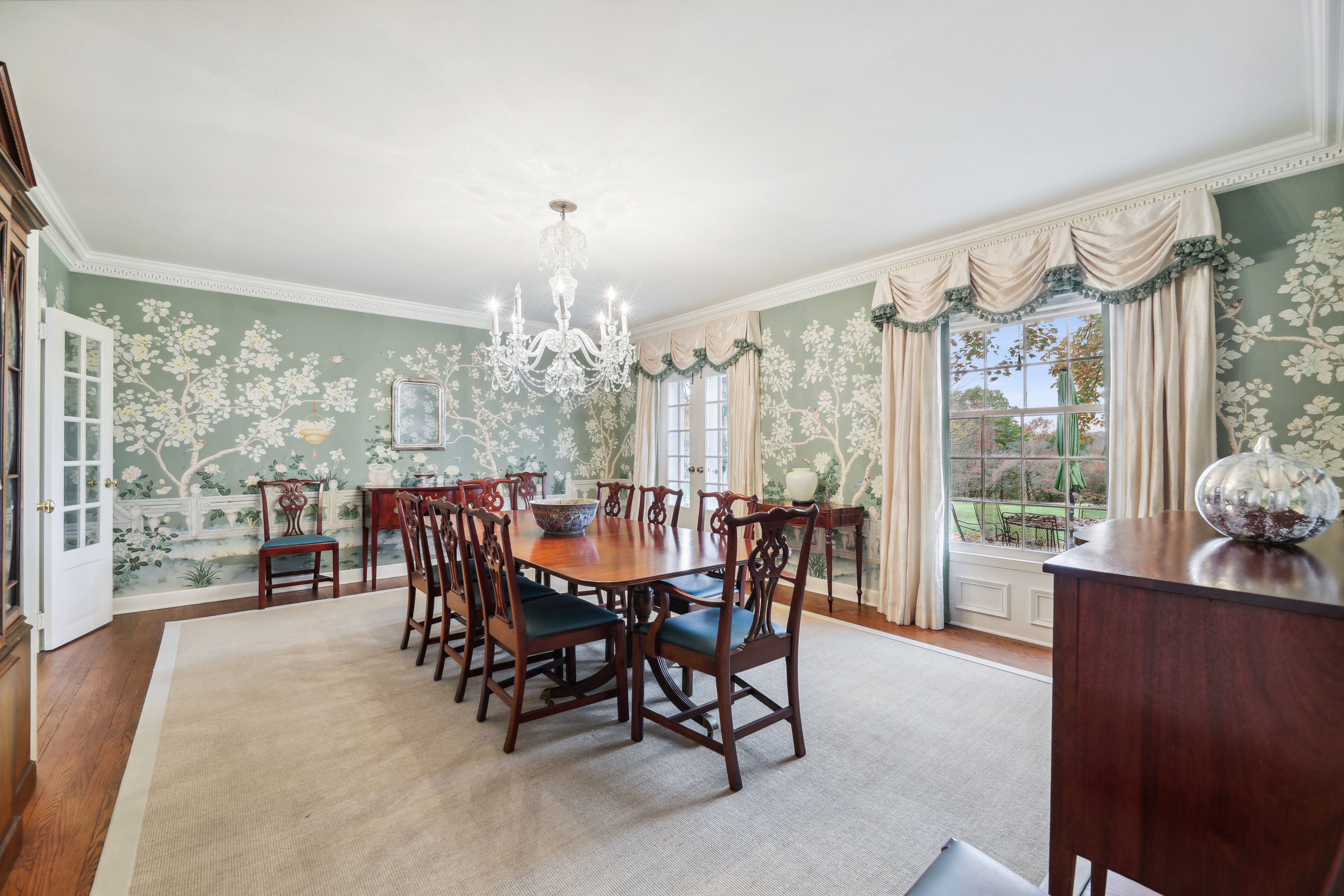 21 Featherbed Lane 