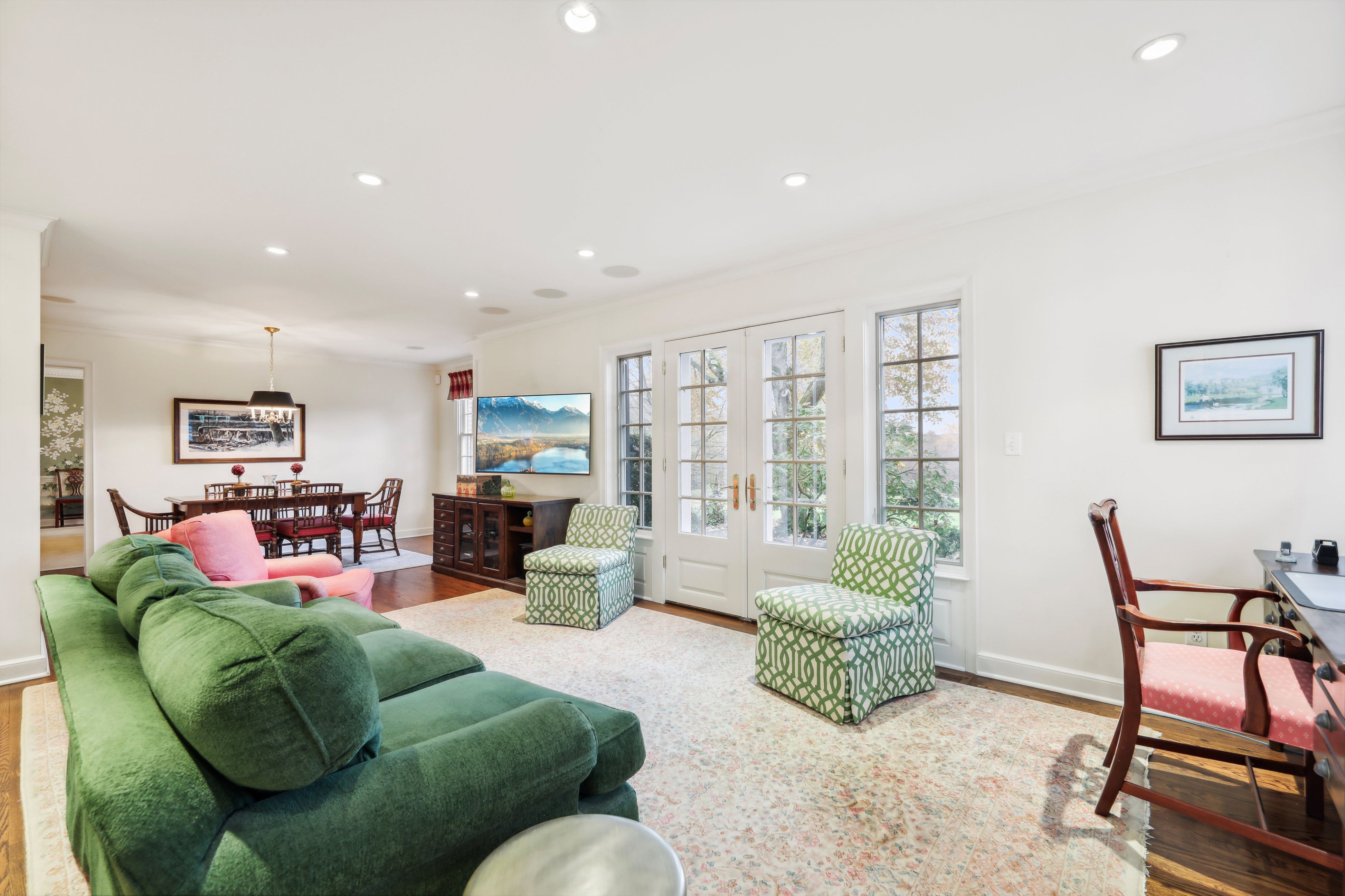 21 Featherbed Lane 