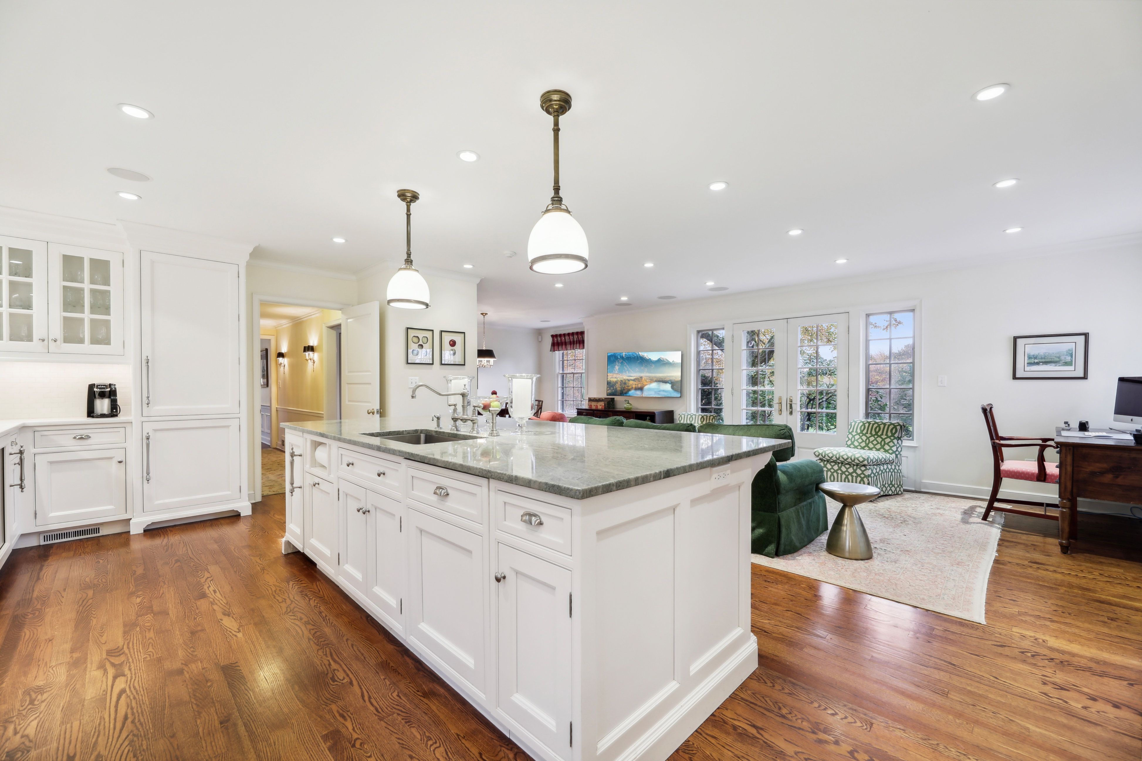 21 Featherbed Lane 