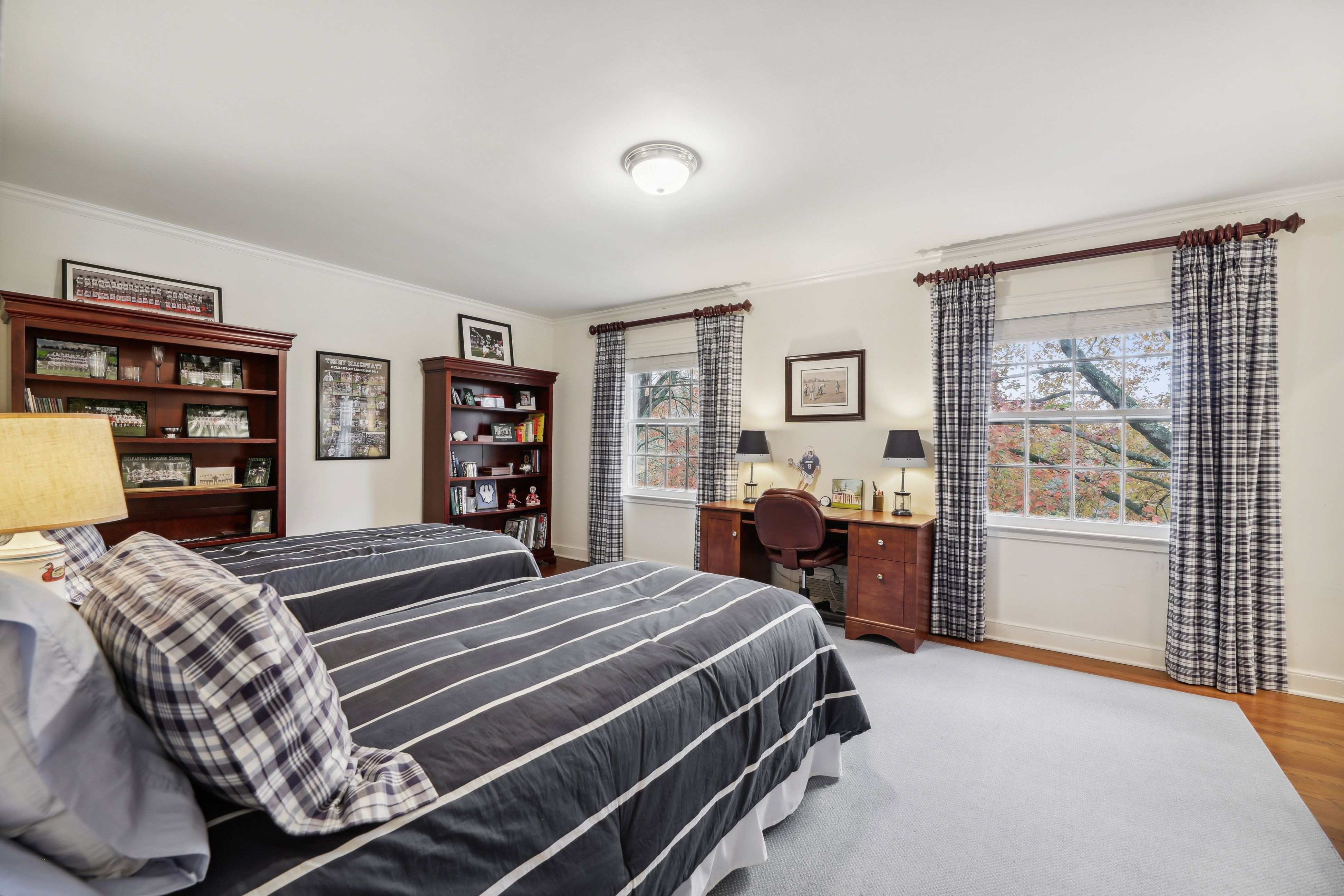 21 Featherbed Lane 