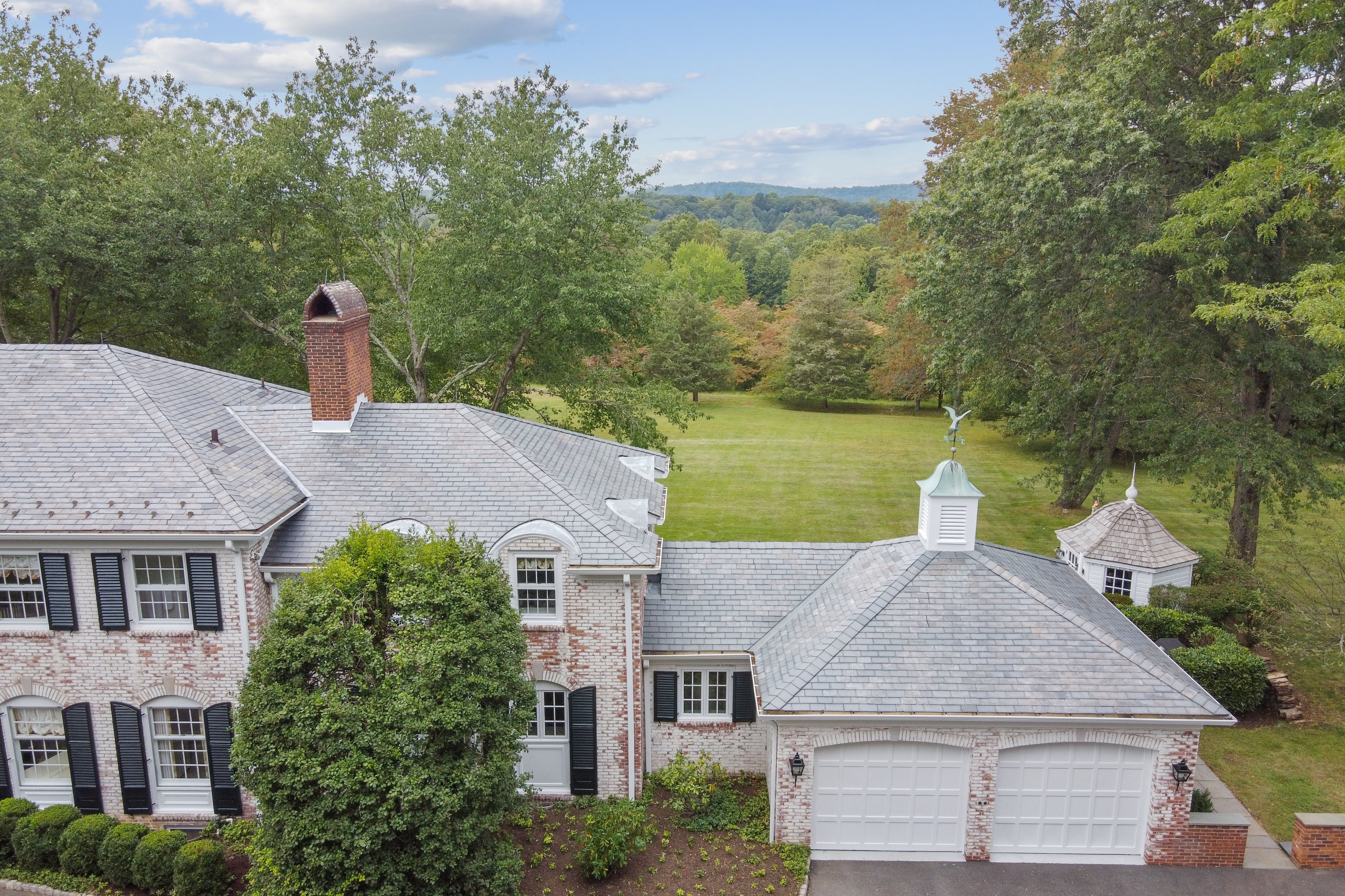 21 Featherbed Lane 