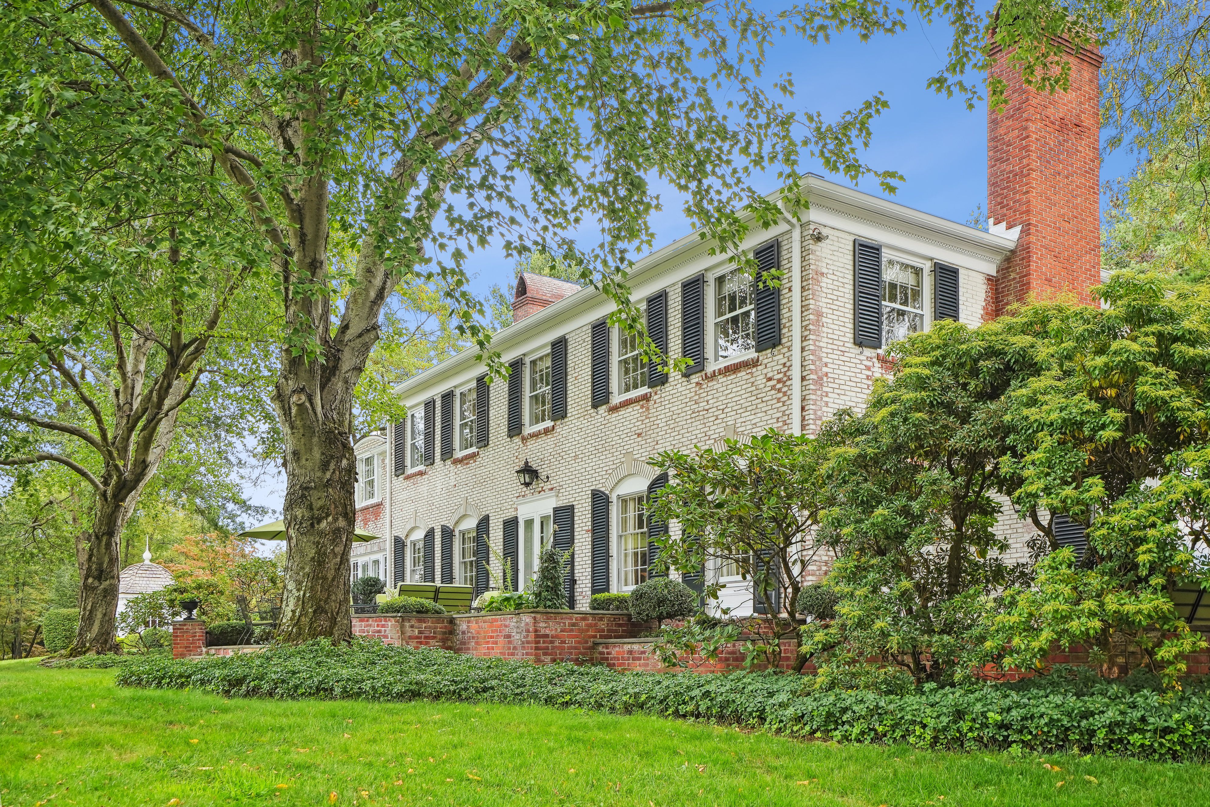 21 Featherbed Lane 