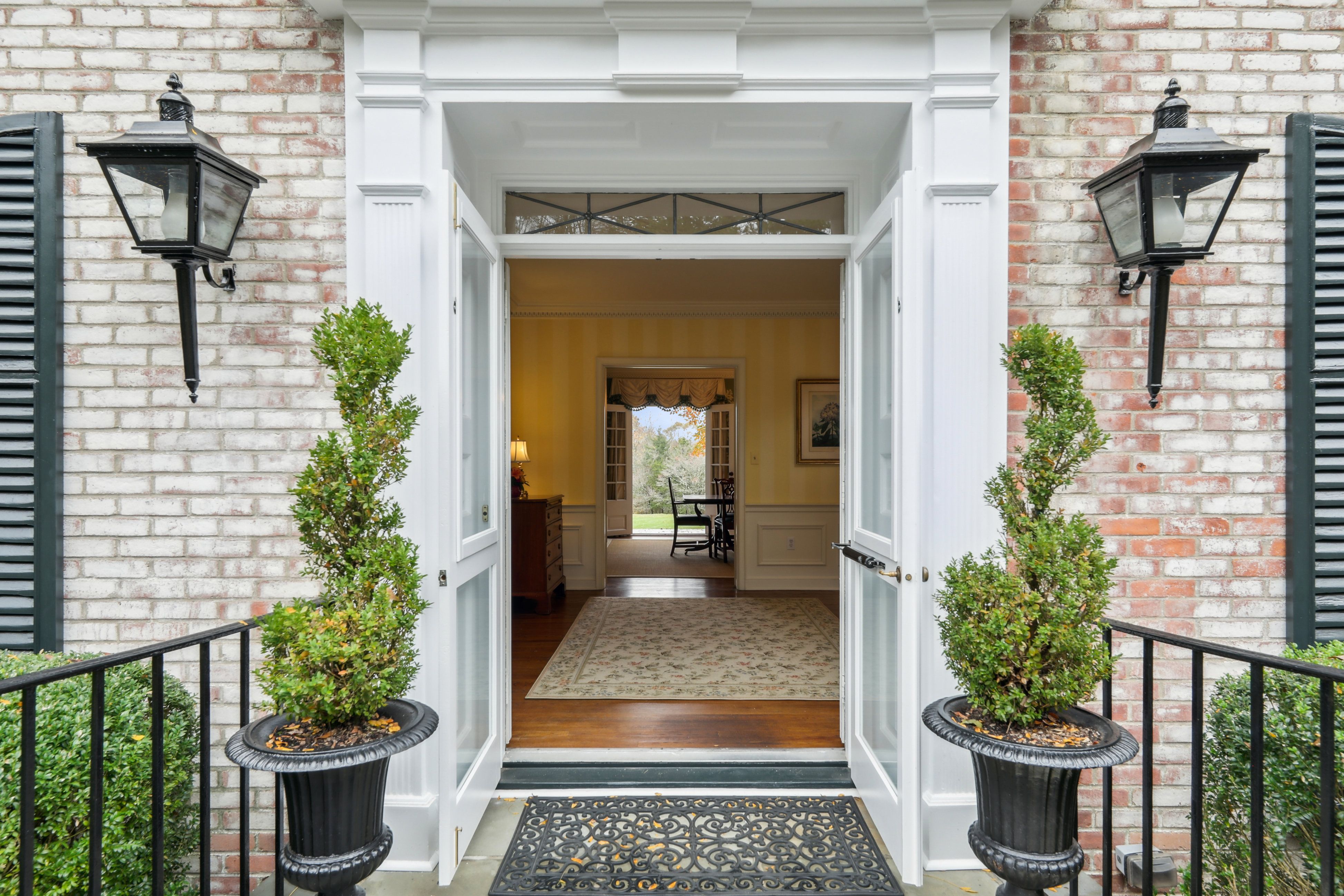 21 Featherbed Lane 