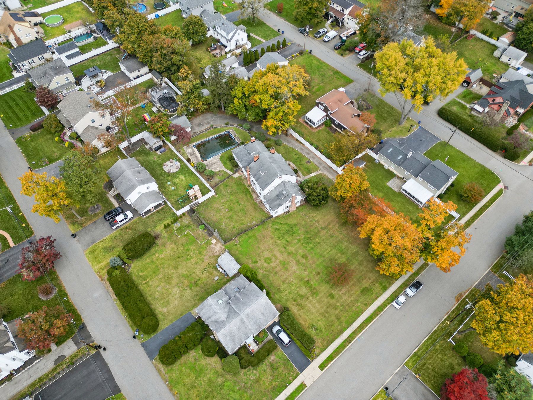 36 West Franklin Avenue 