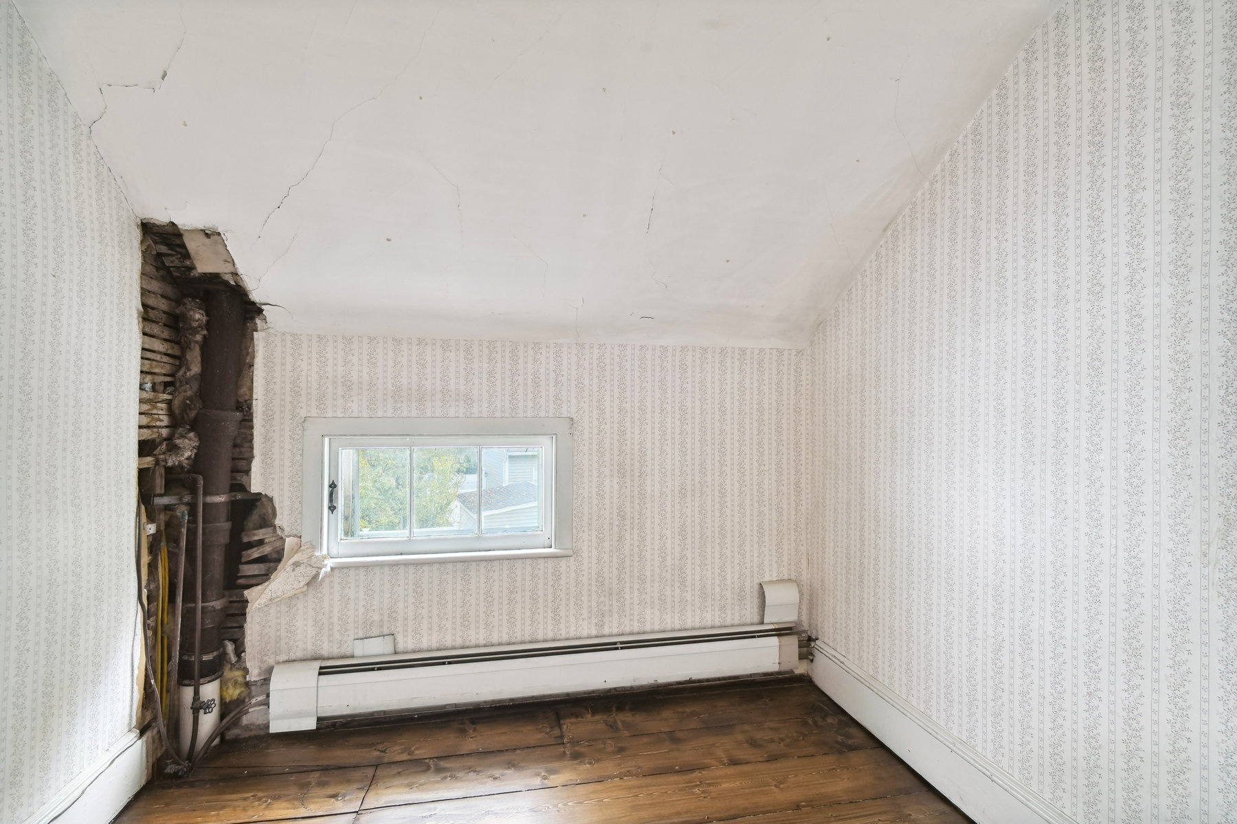 36 West Franklin Avenue 