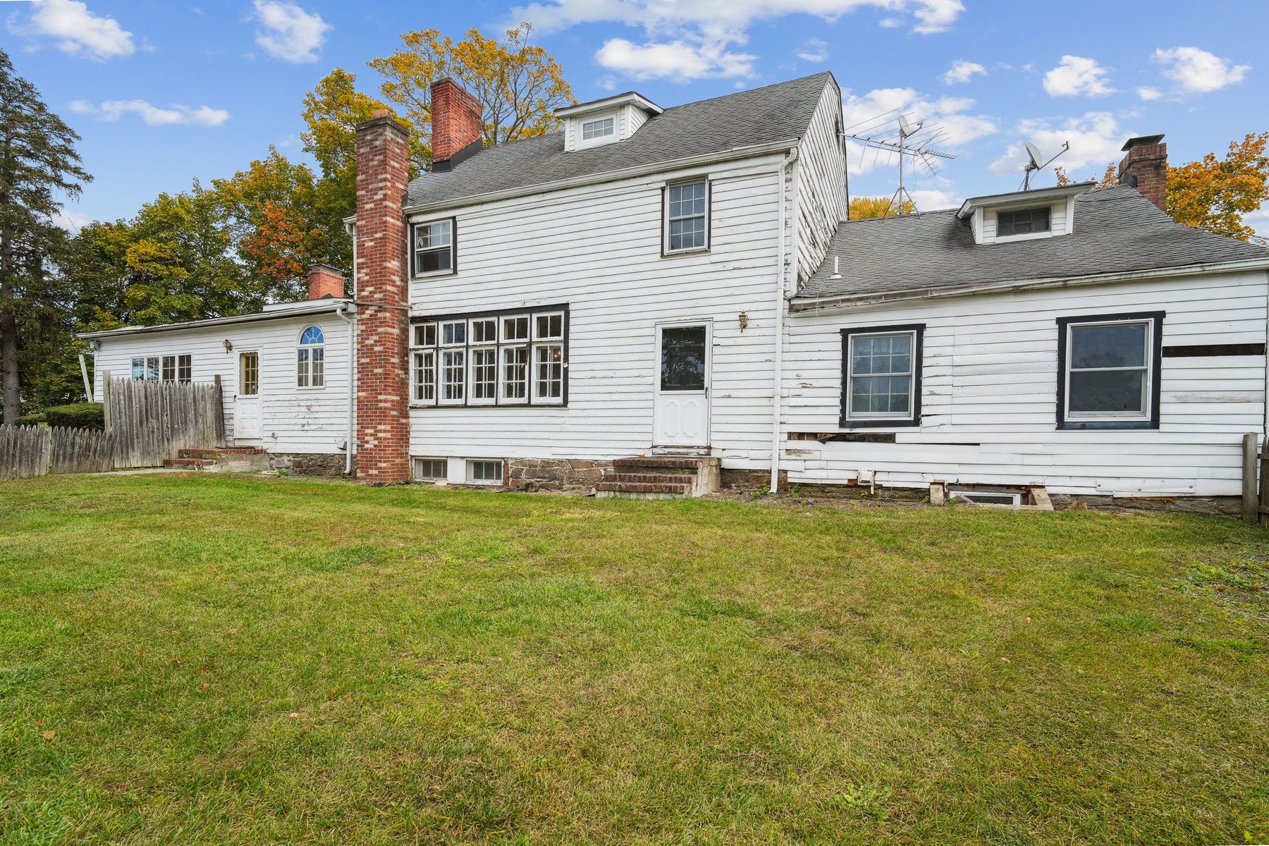 36 West Franklin Avenue 