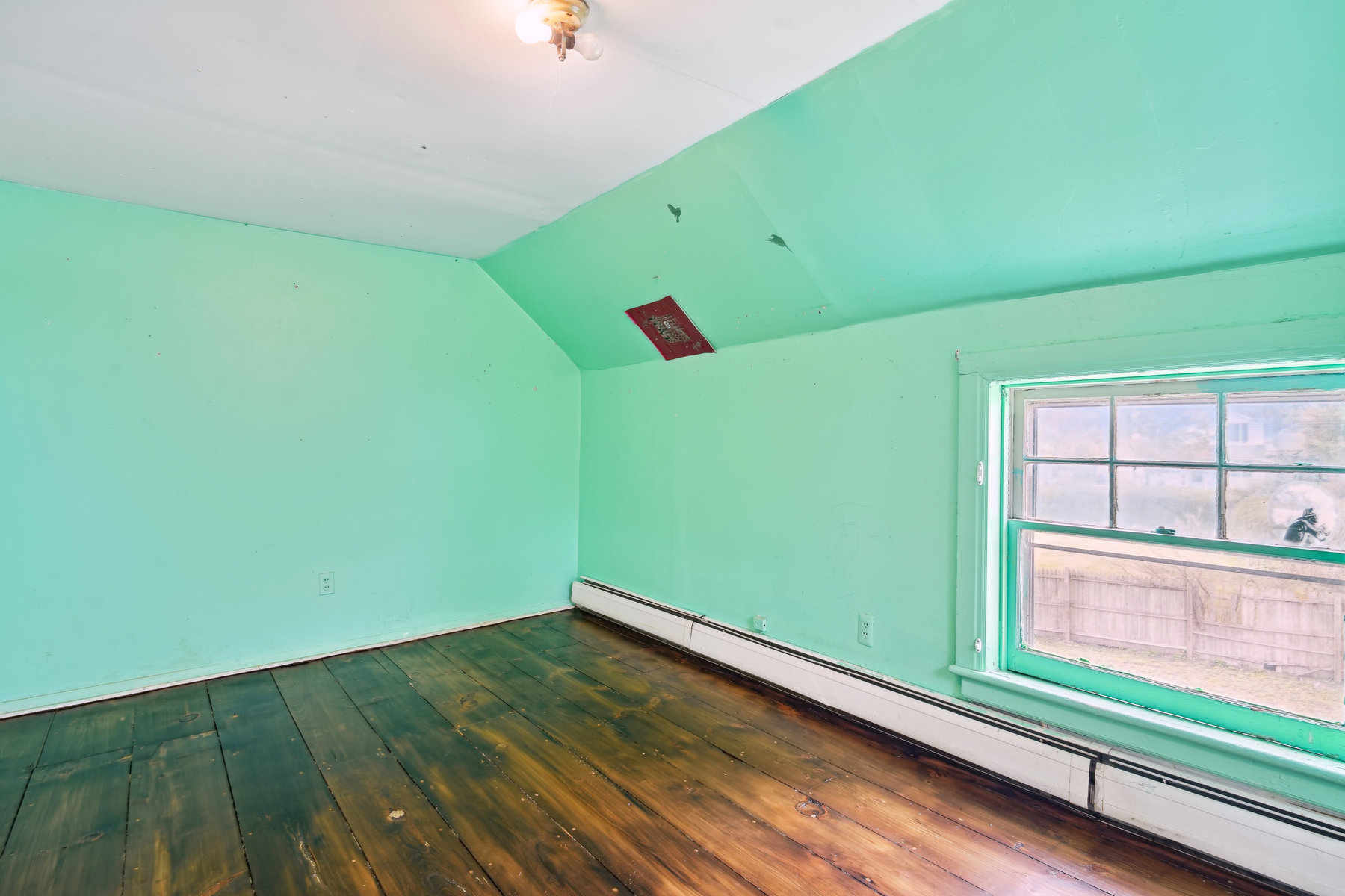 36 West Franklin Avenue 