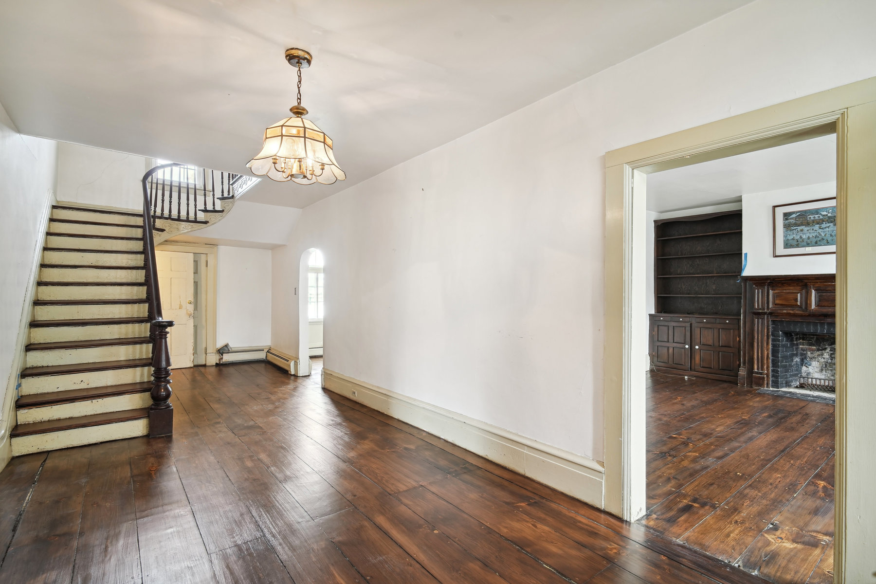 36 West Franklin Avenue 
