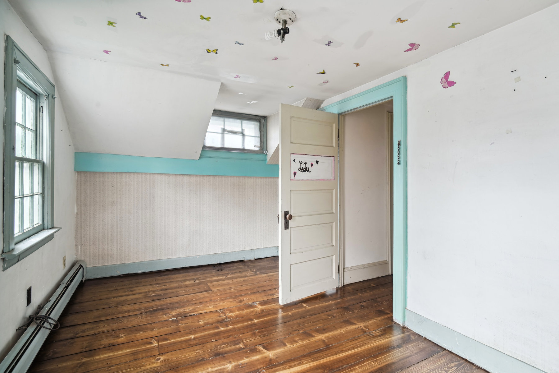 36 West Franklin Avenue 