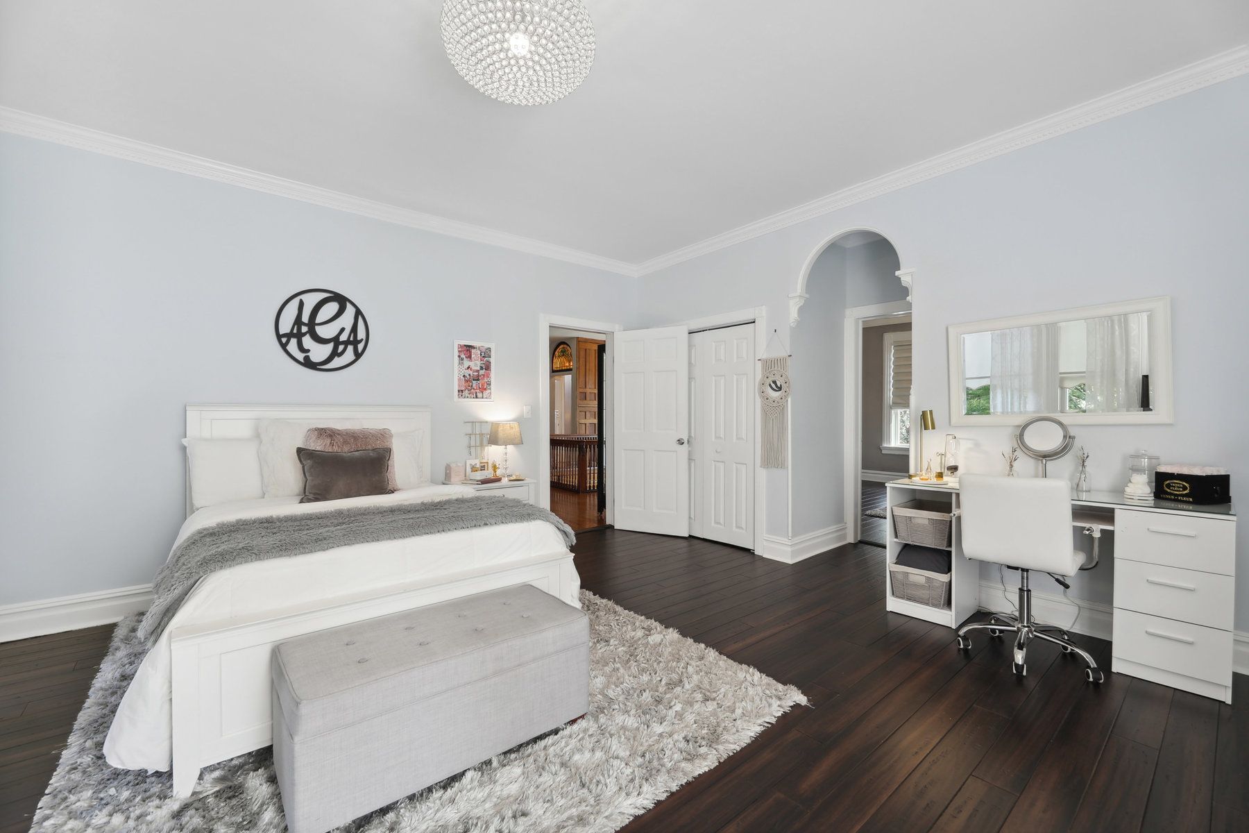 406 Centre St 