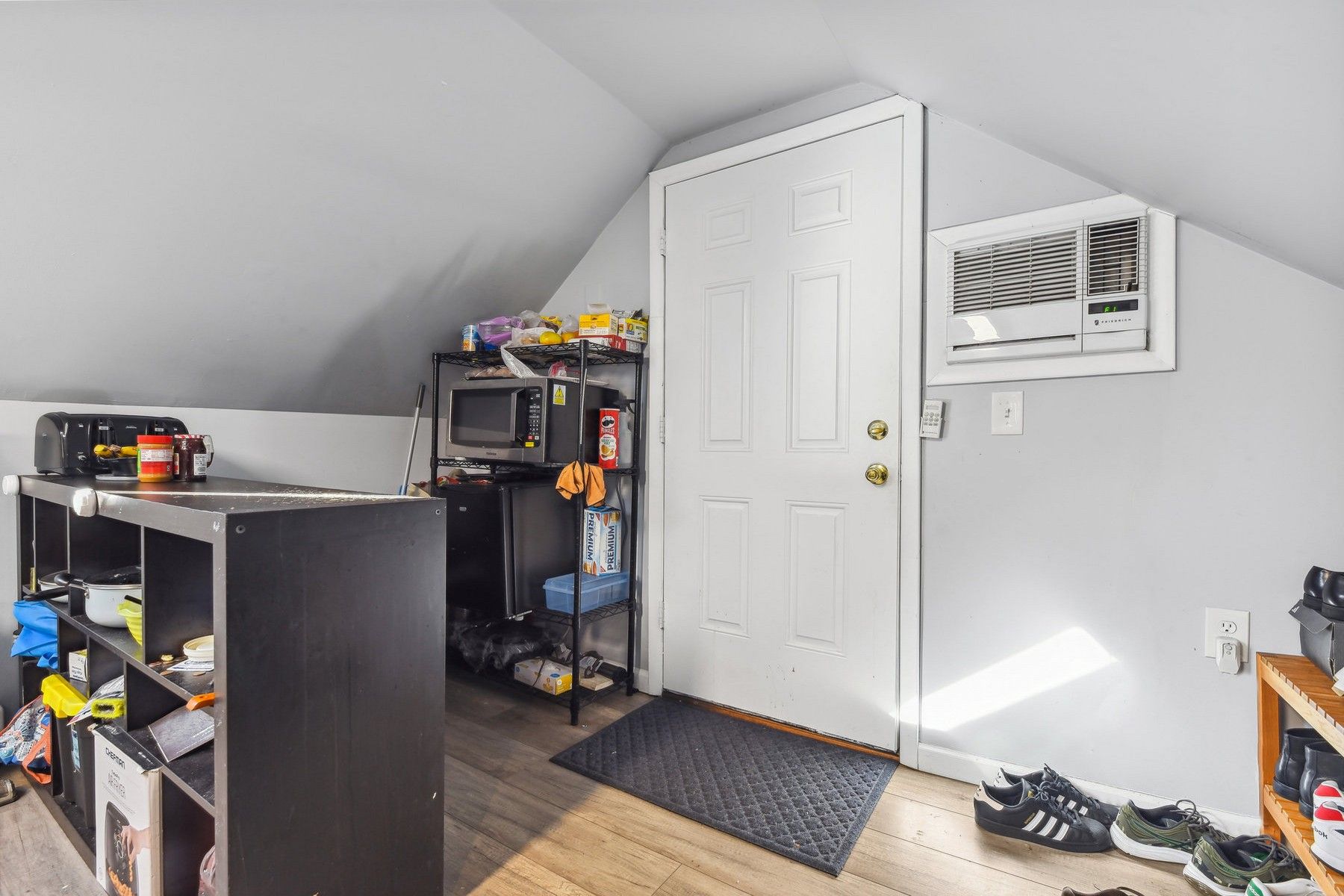 137 Walnut St 