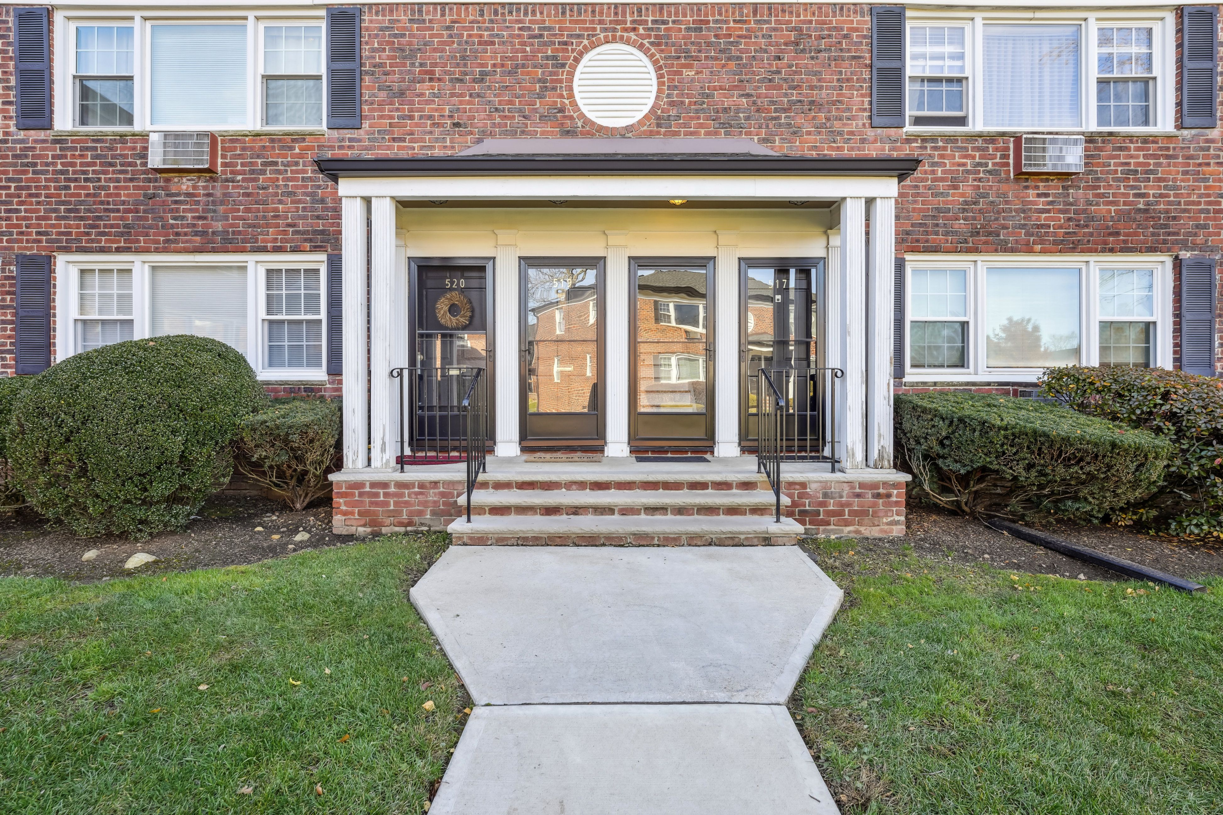 517 Pitney Place 