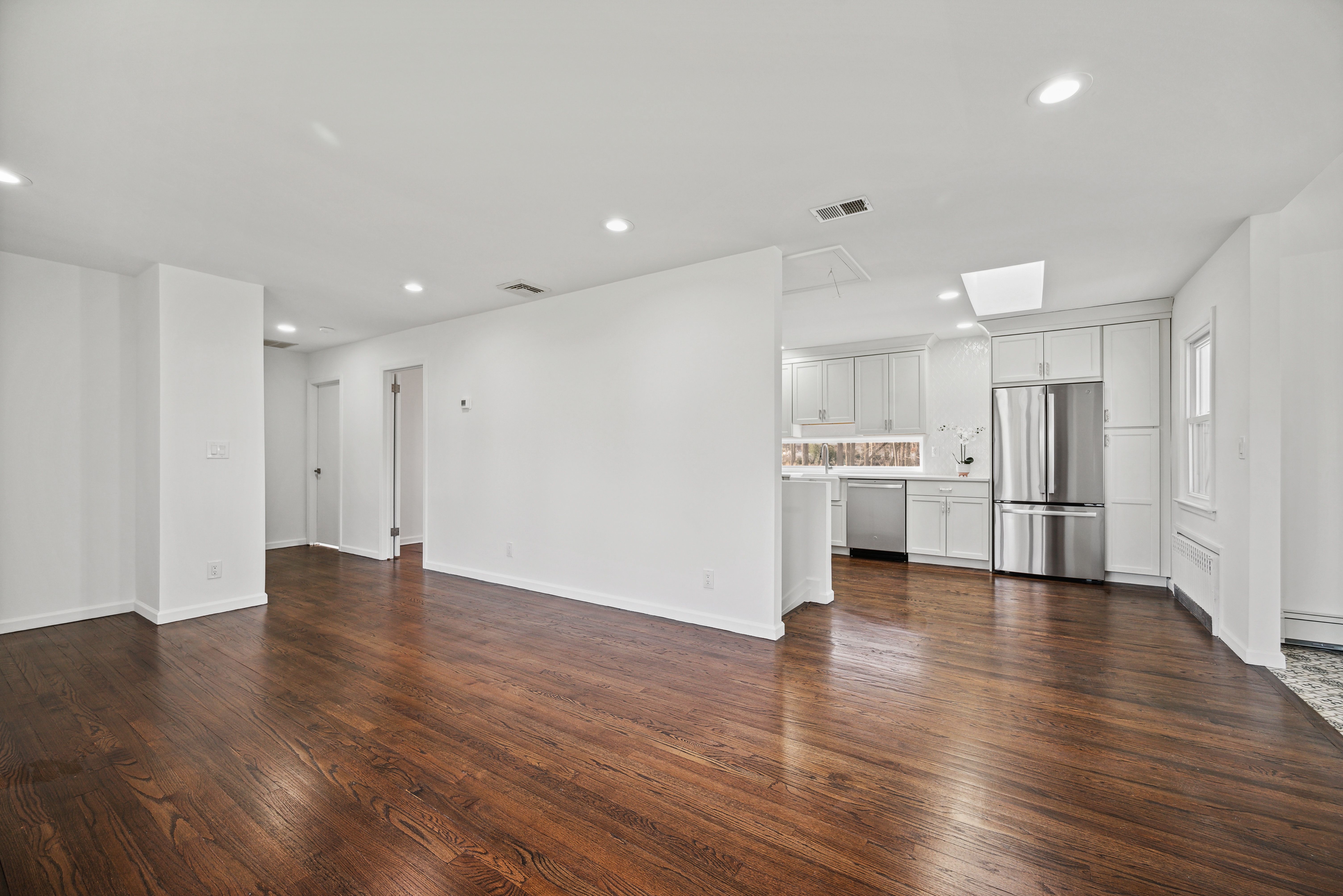 2 Robinson Avenue 
