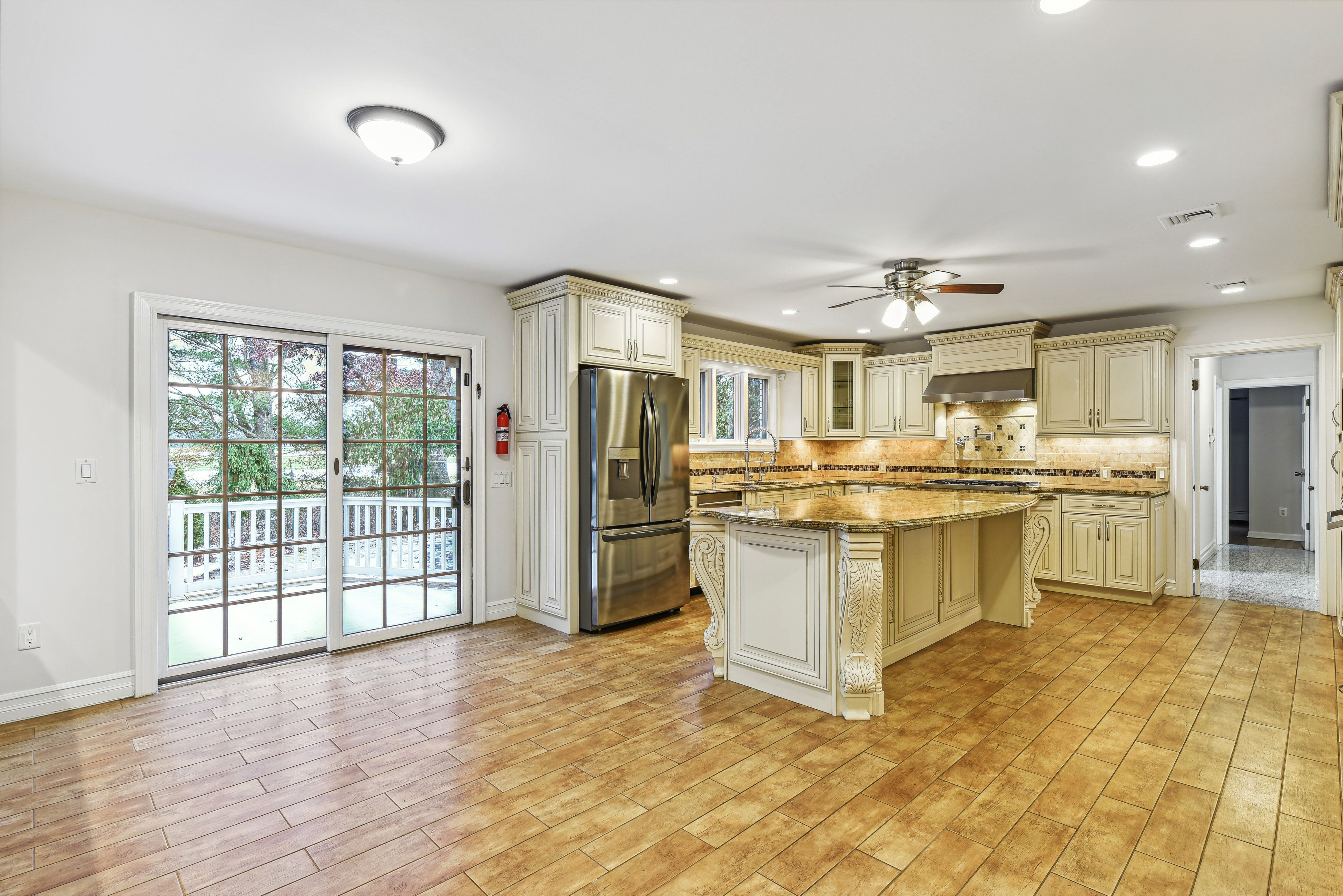 576 Ashwood Road 