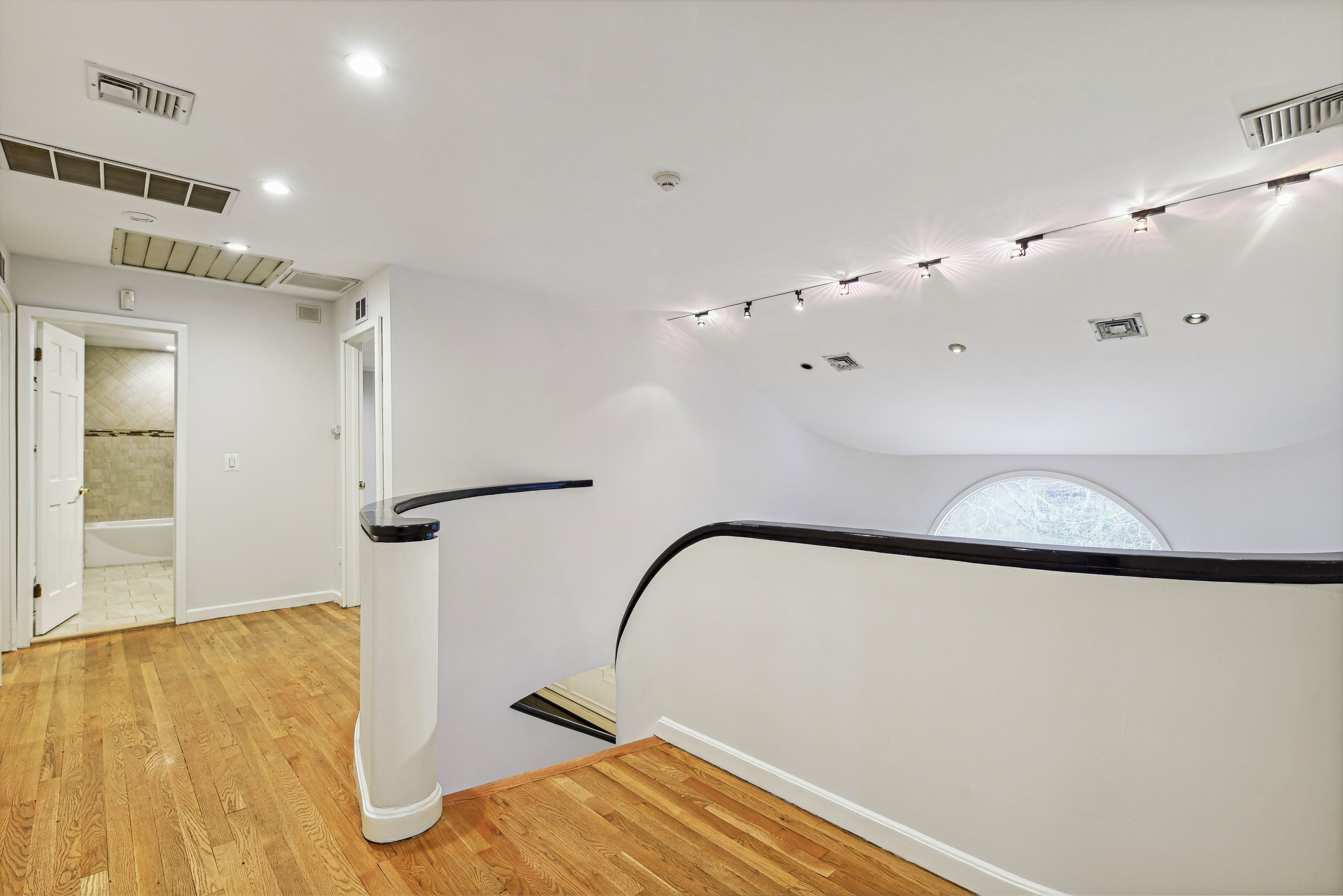 576 Ashwood Road 