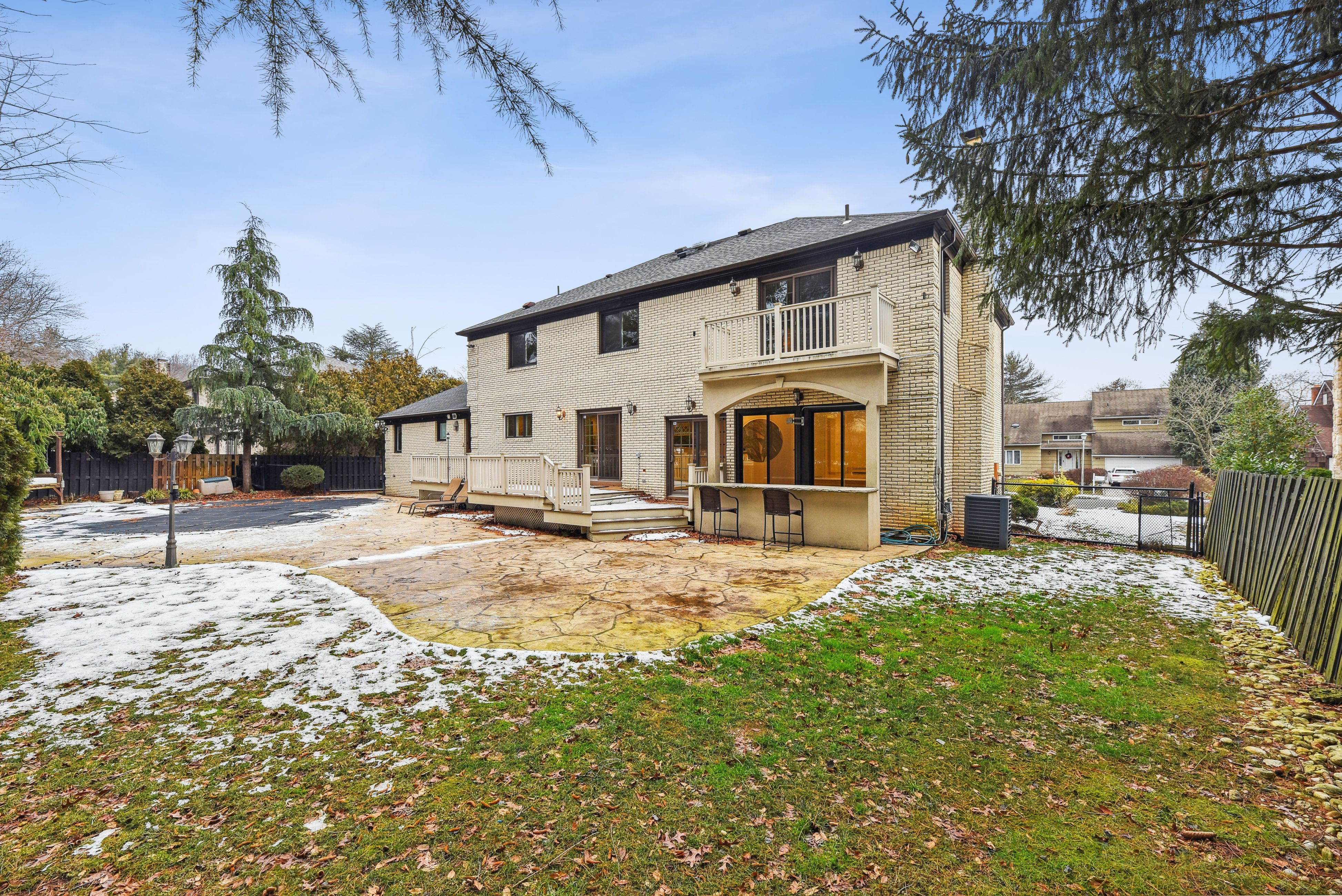 576 Ashwood Road 