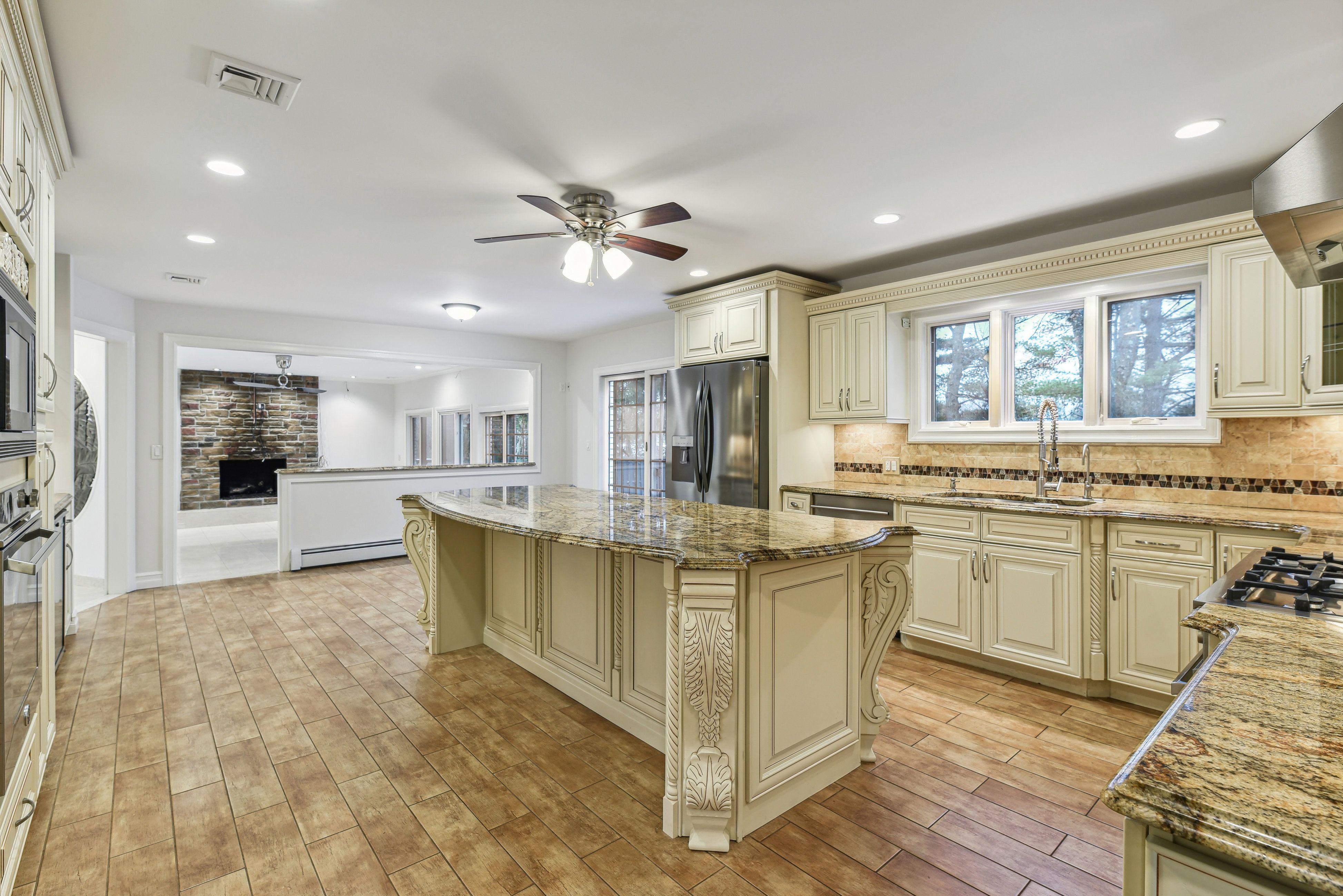 576 Ashwood Road 
