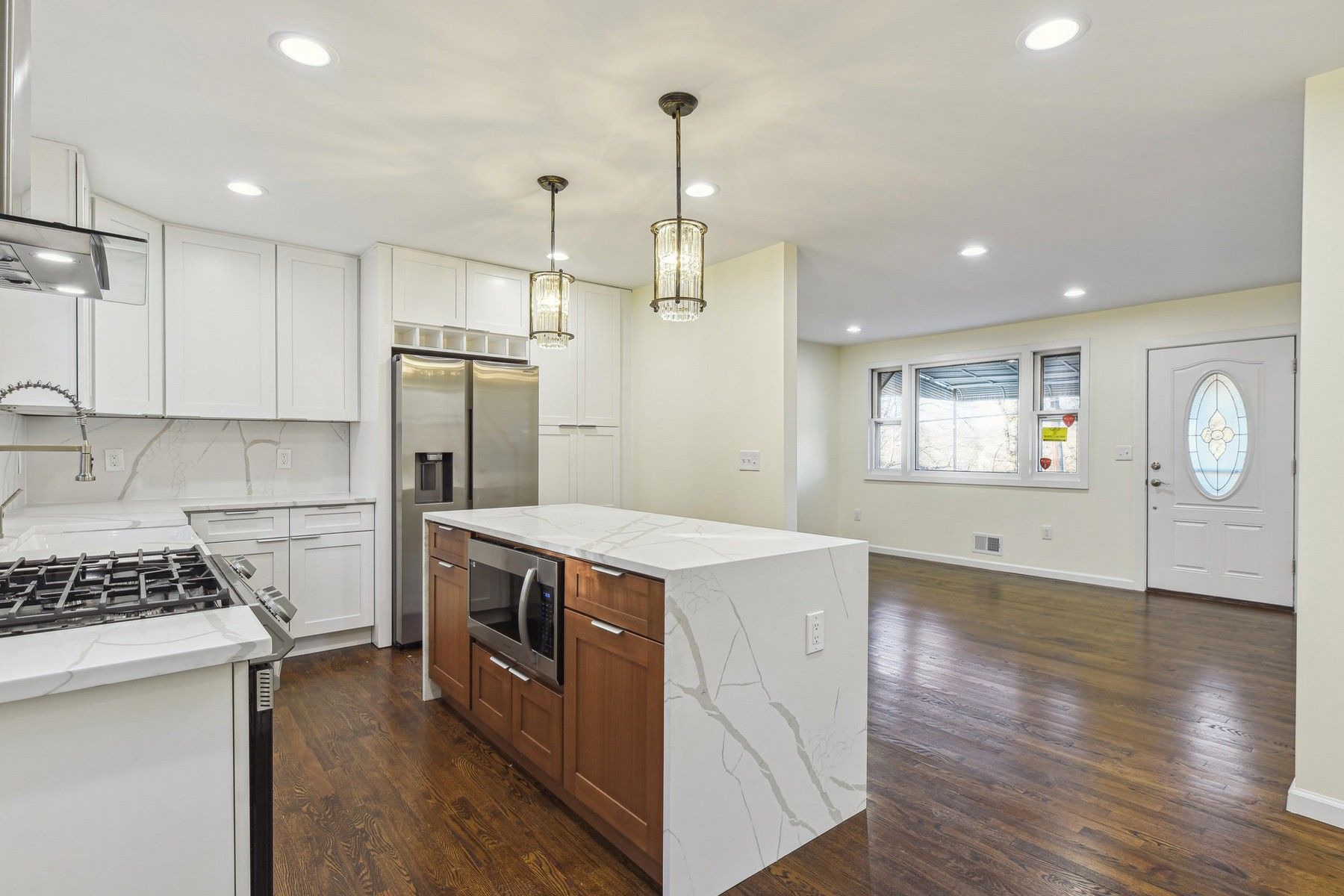 387 E Passaic Ave 