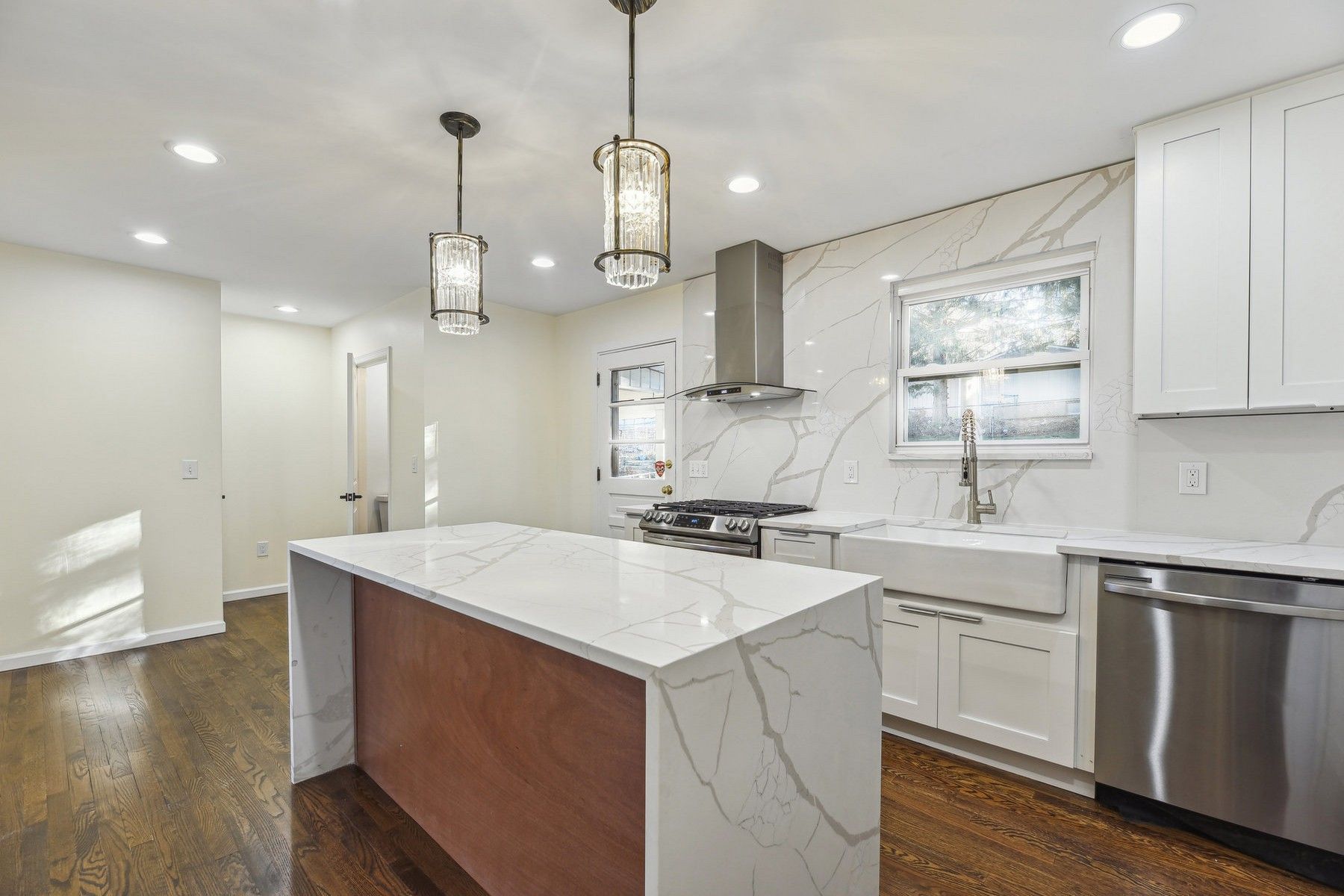 387 E Passaic Ave 