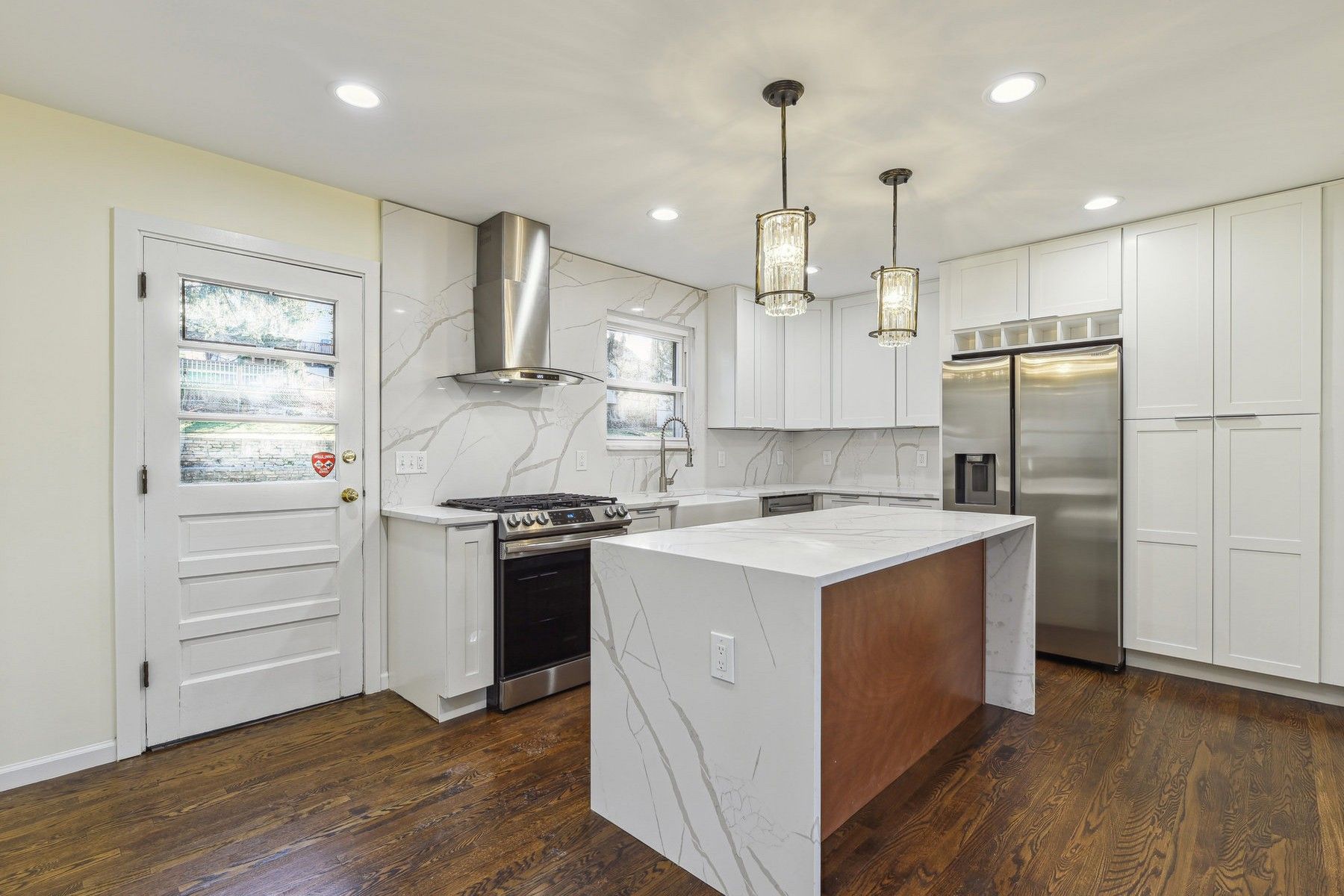 387 E Passaic Ave 