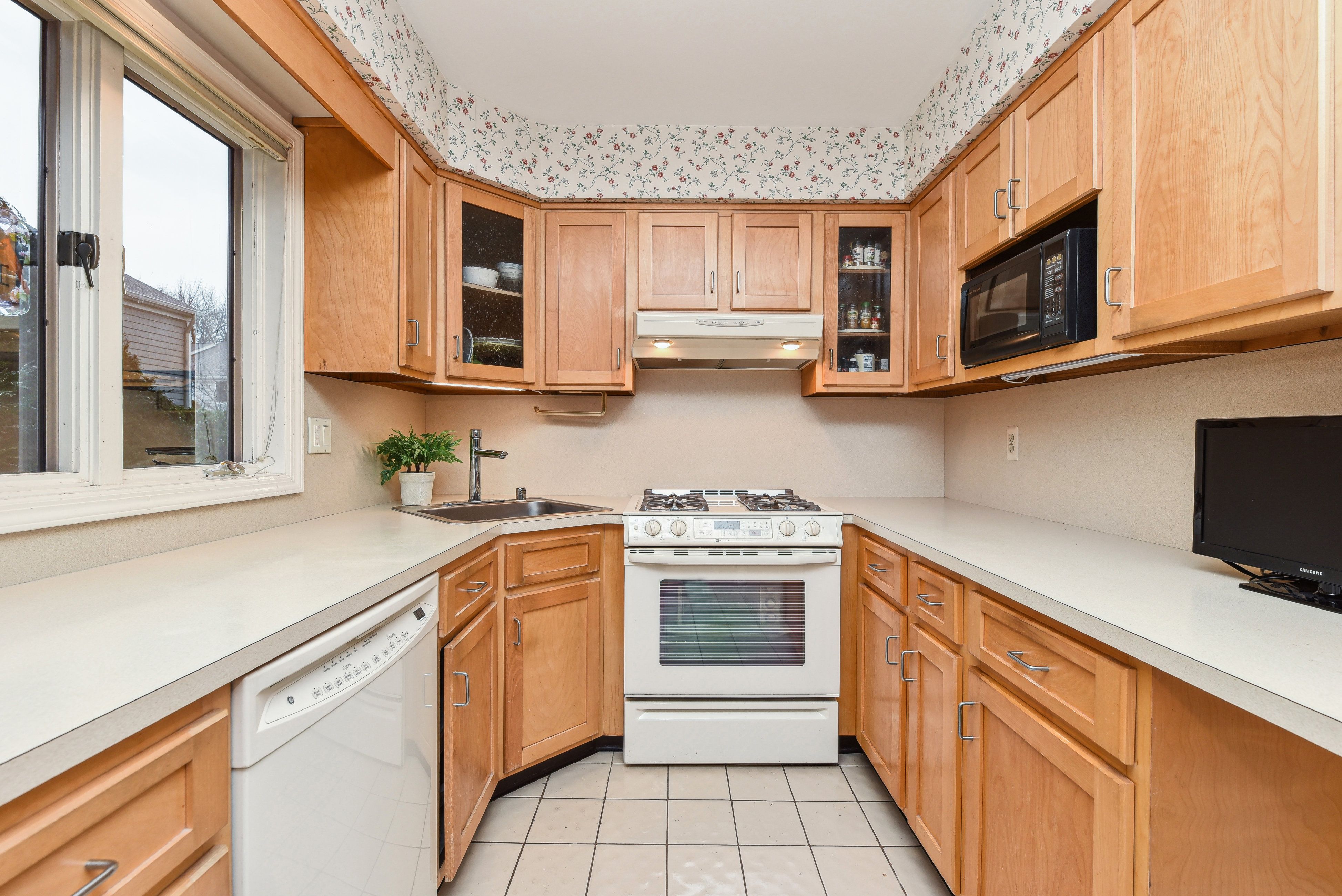 28 Morris Avenue, Unit N 