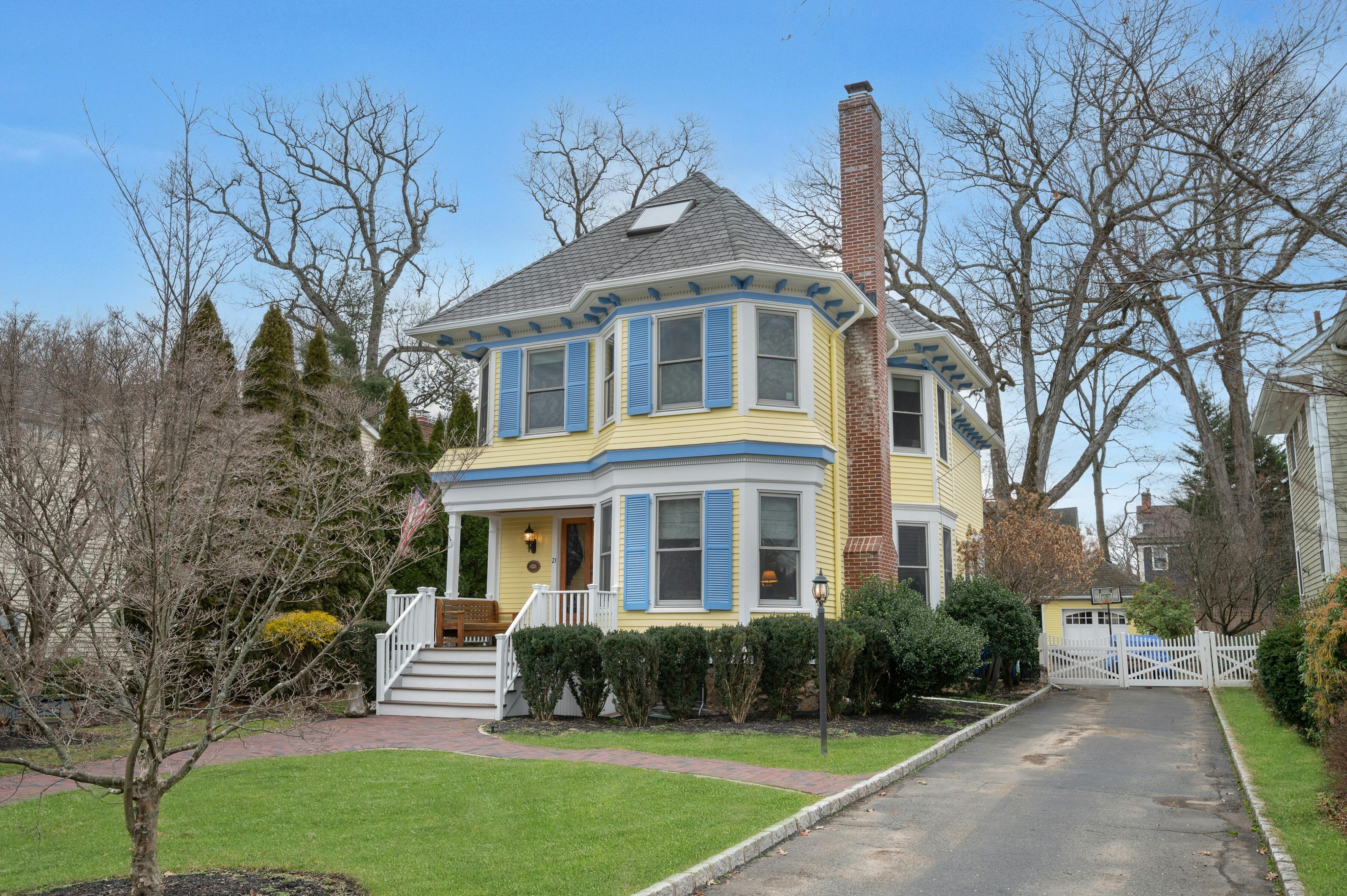 21 Ruthven Place 