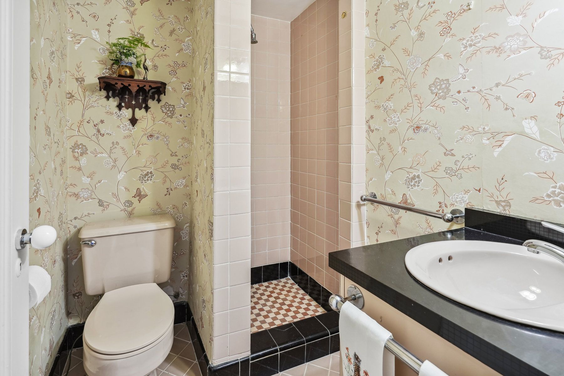 10 Crestmont Rd 1b Unit# 1B