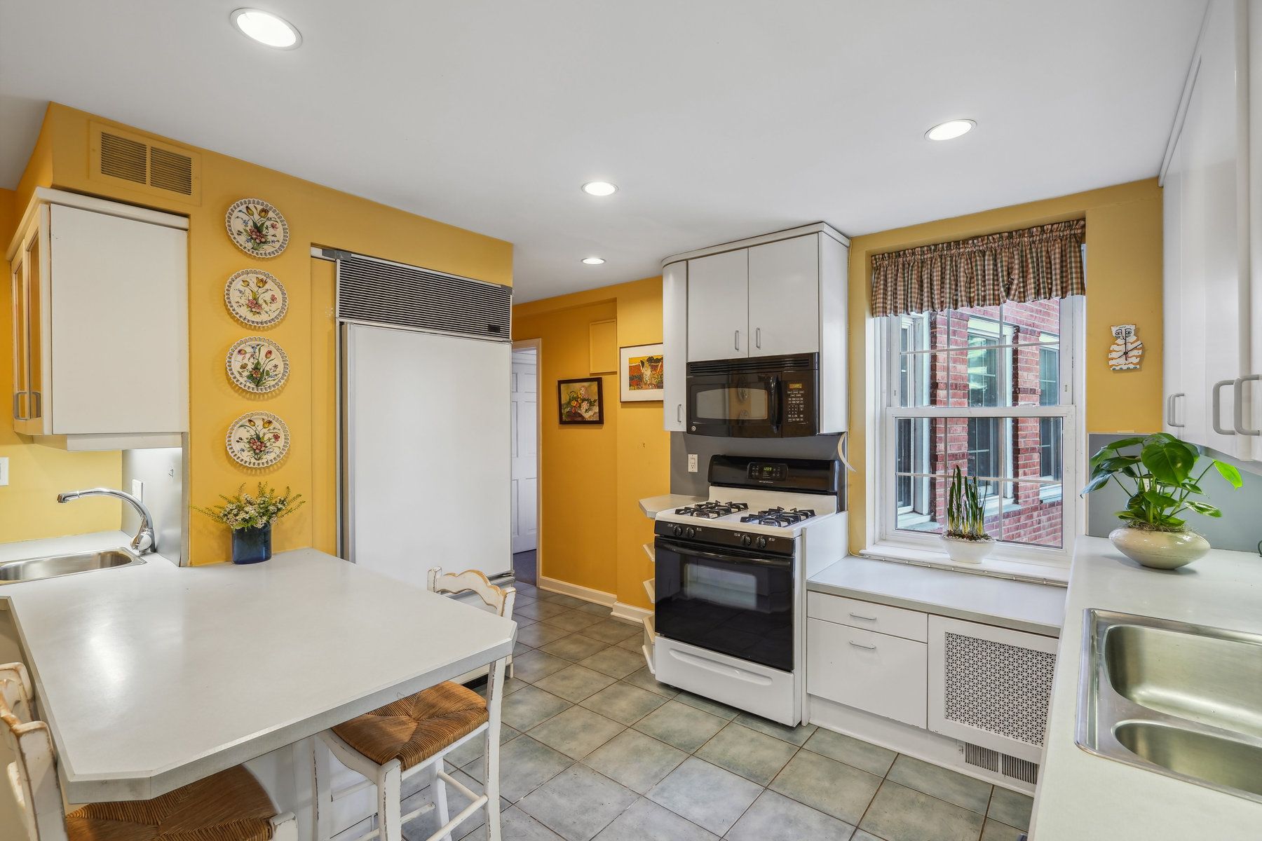 10 Crestmont Rd 1b Unit# 1B