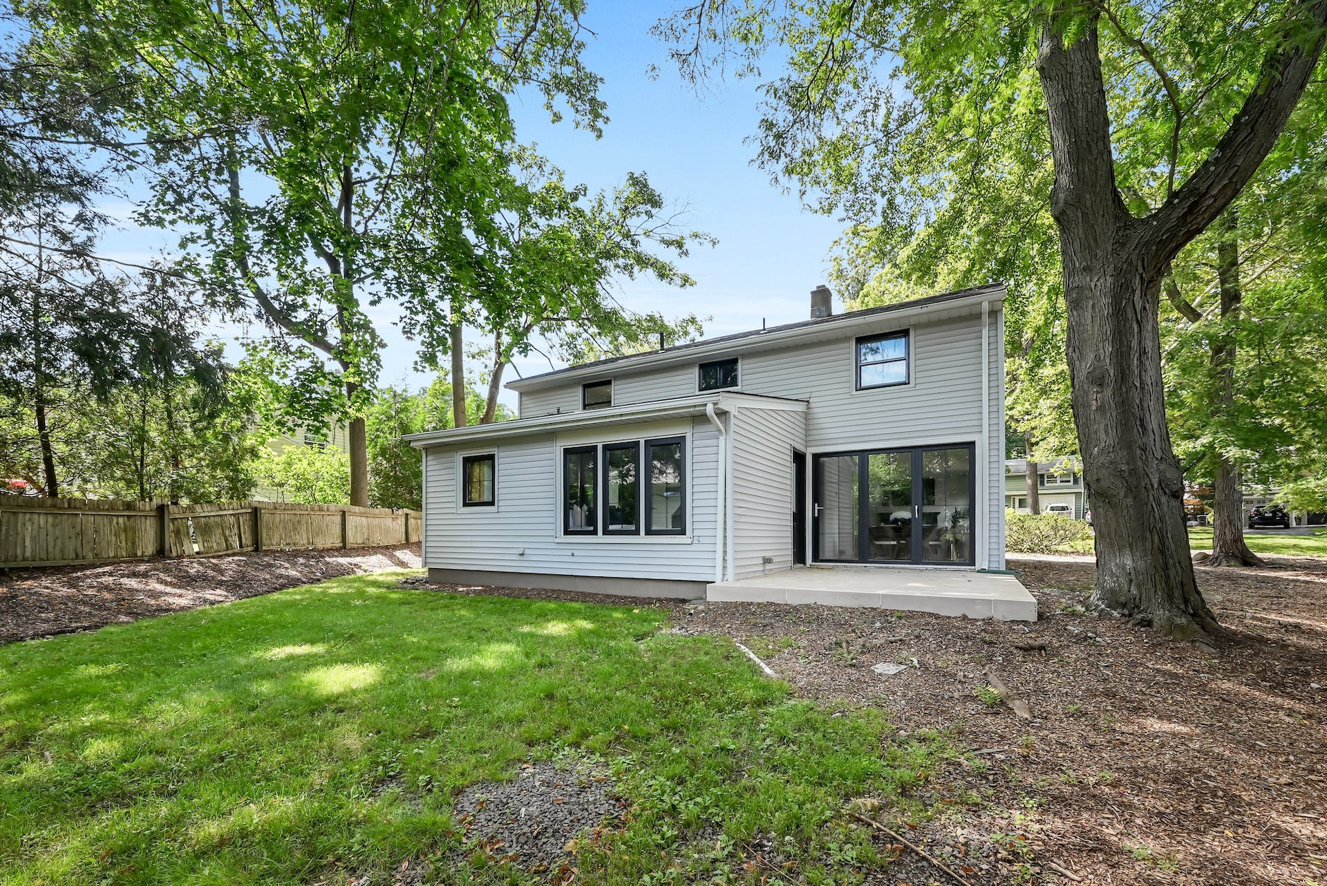 959 Barnes Dr