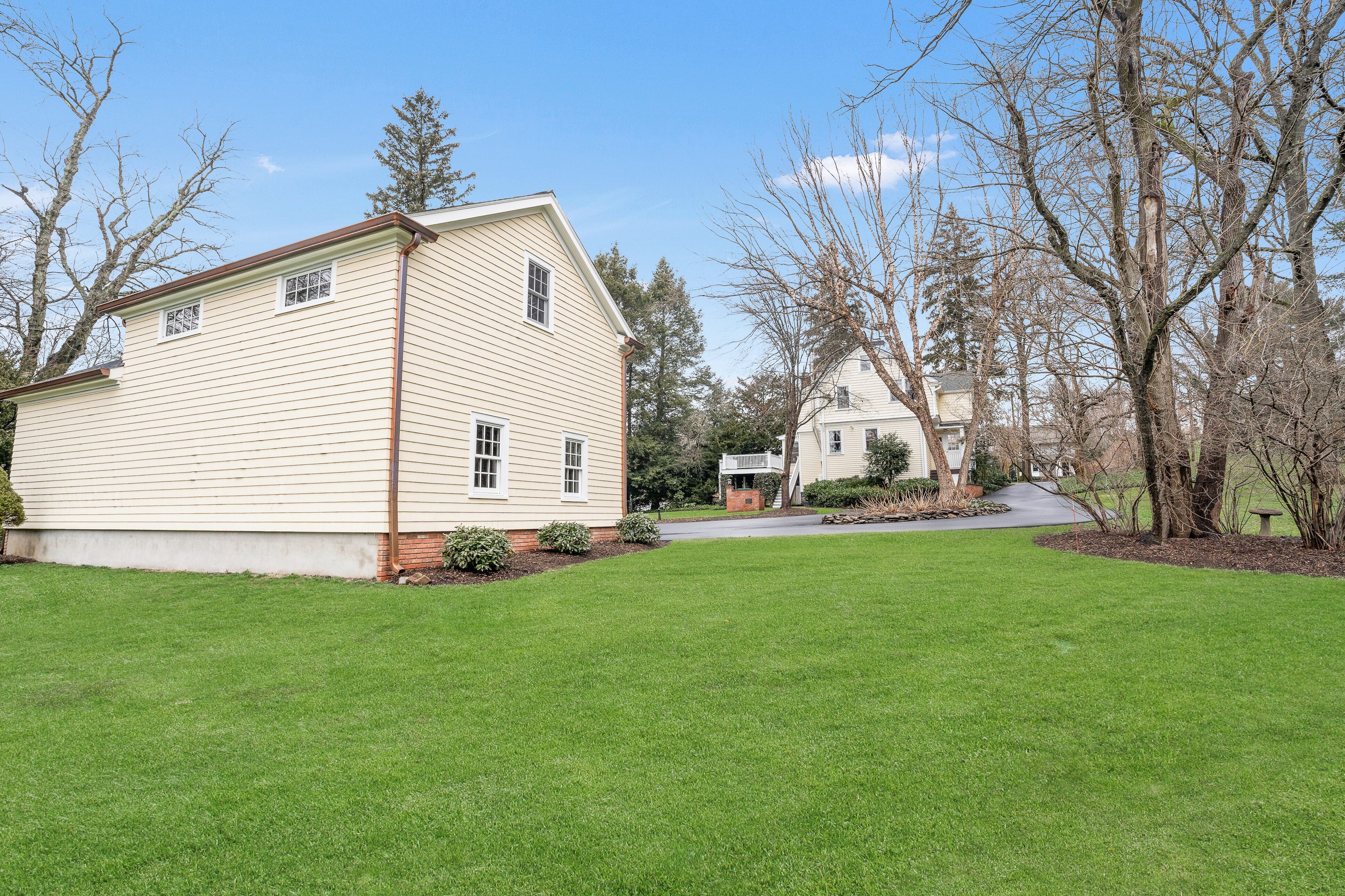 68 Valley View Avenue 