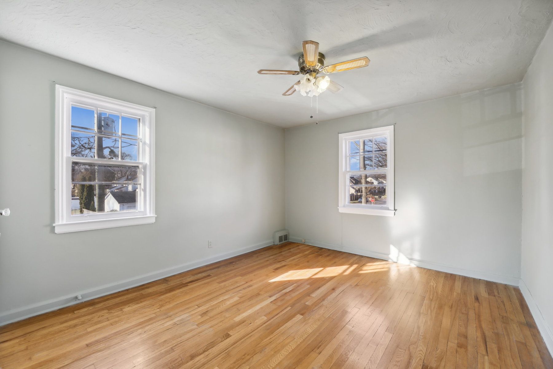 199 Kearny Ave 
