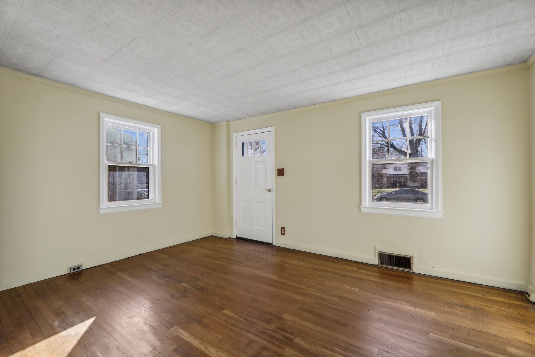 199 Kearny Ave 