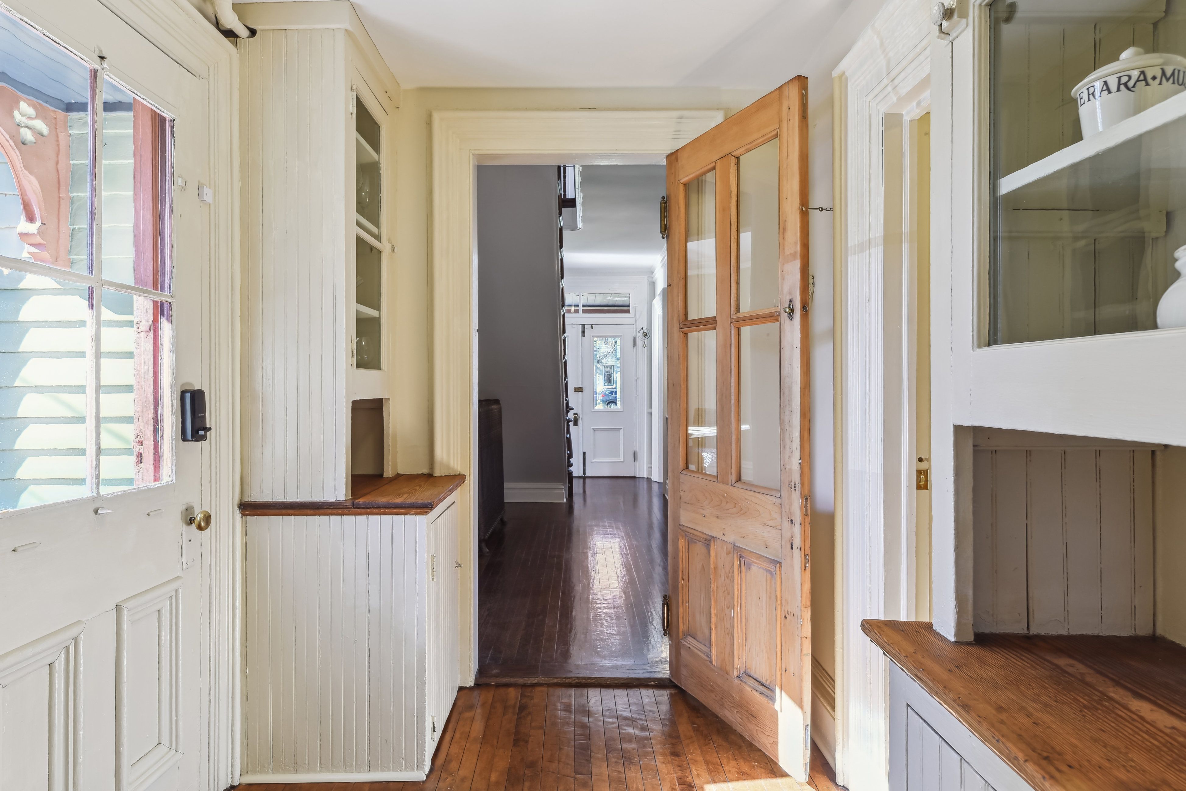 31 Hobart Avenue 