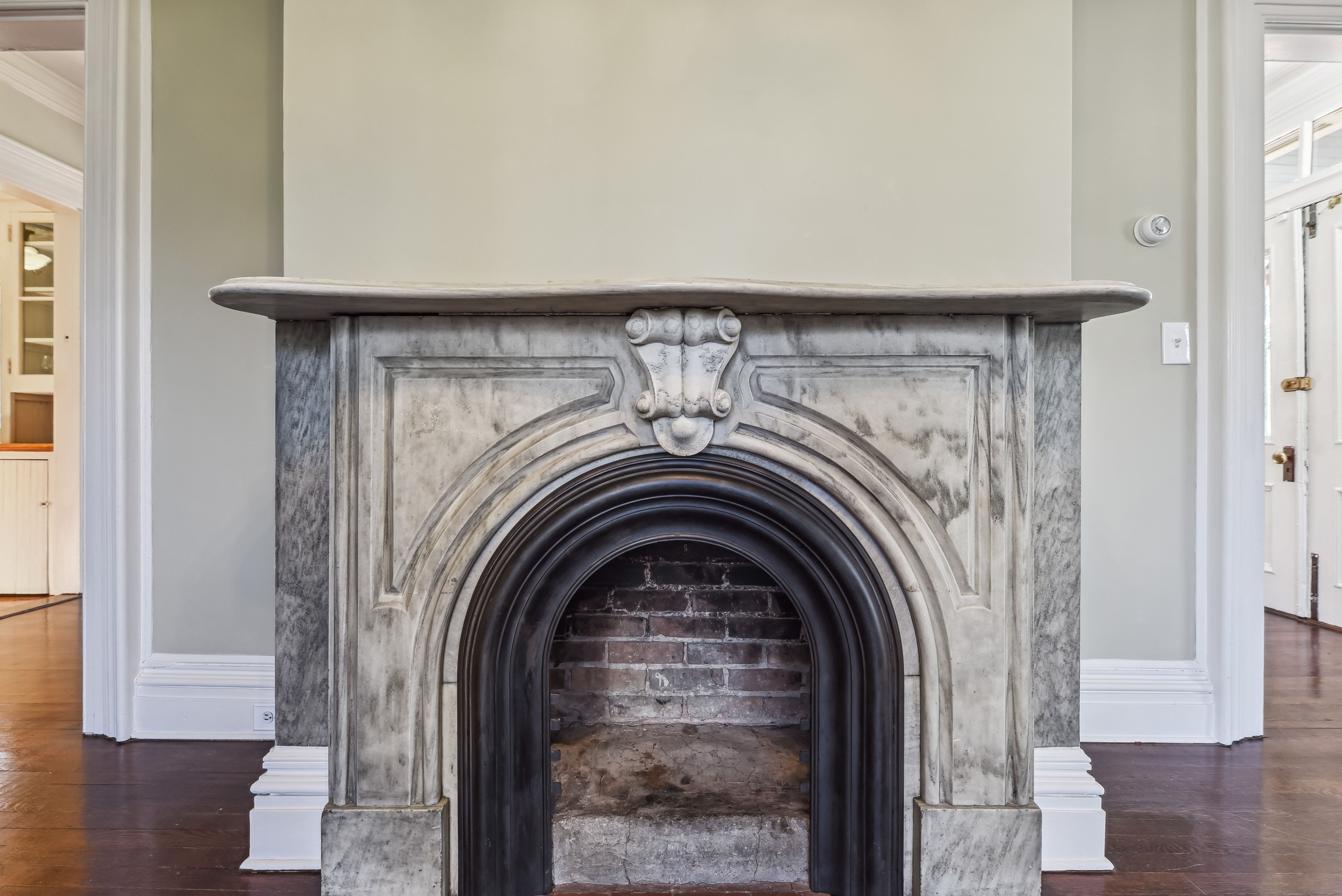 31 Hobart Avenue 