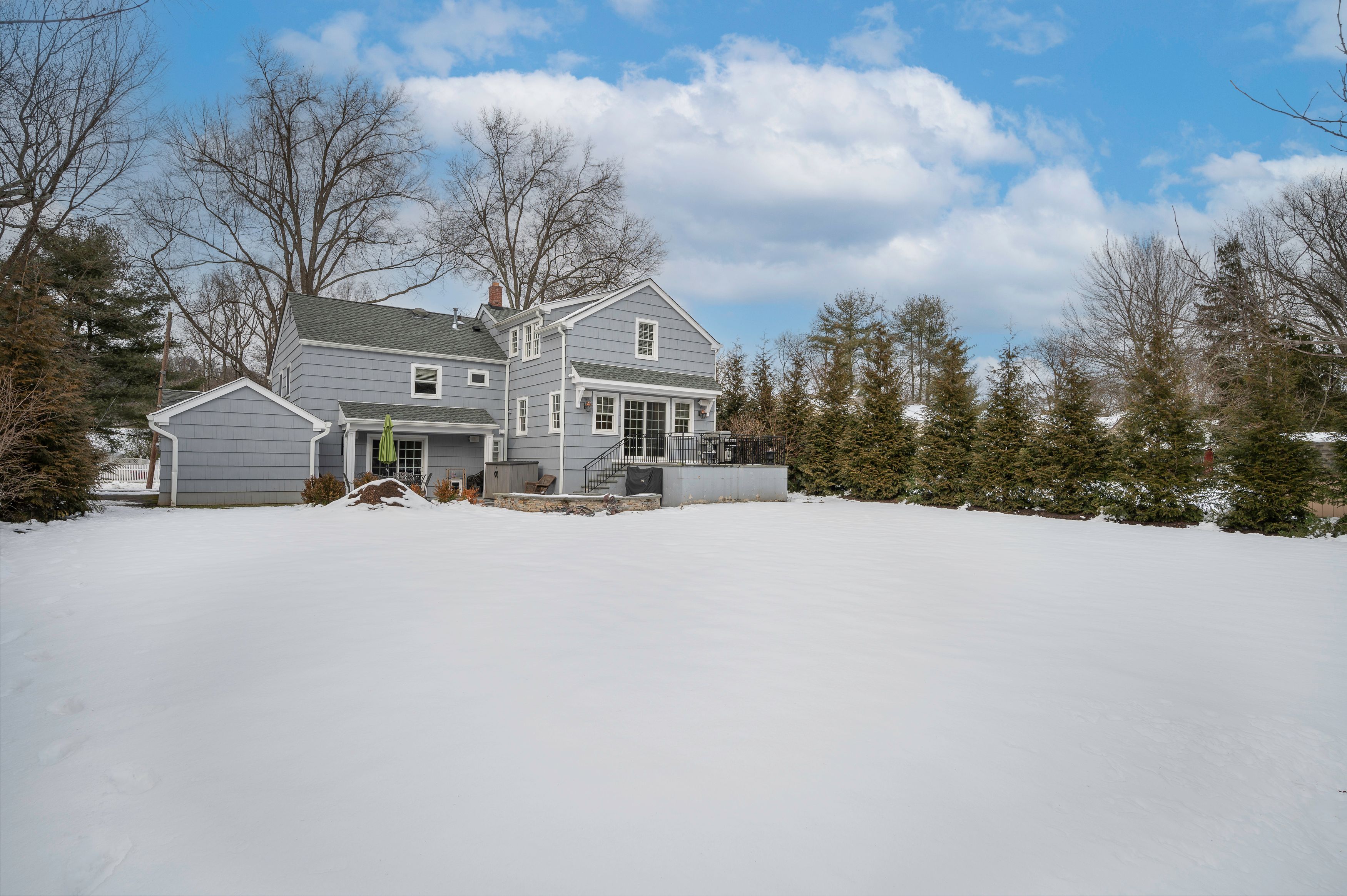 15 Walton Avenue 