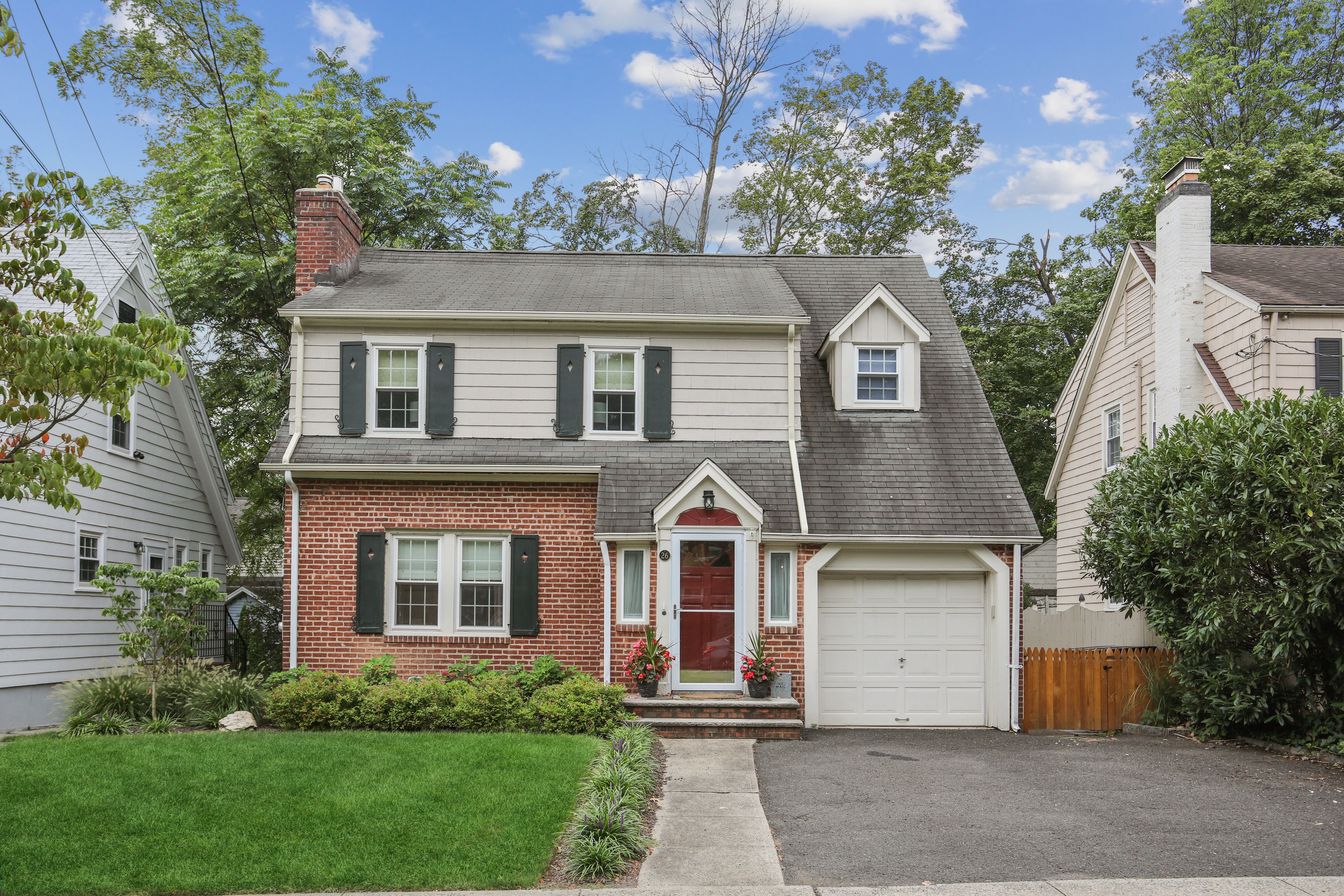 26 Oakdale Avenue 