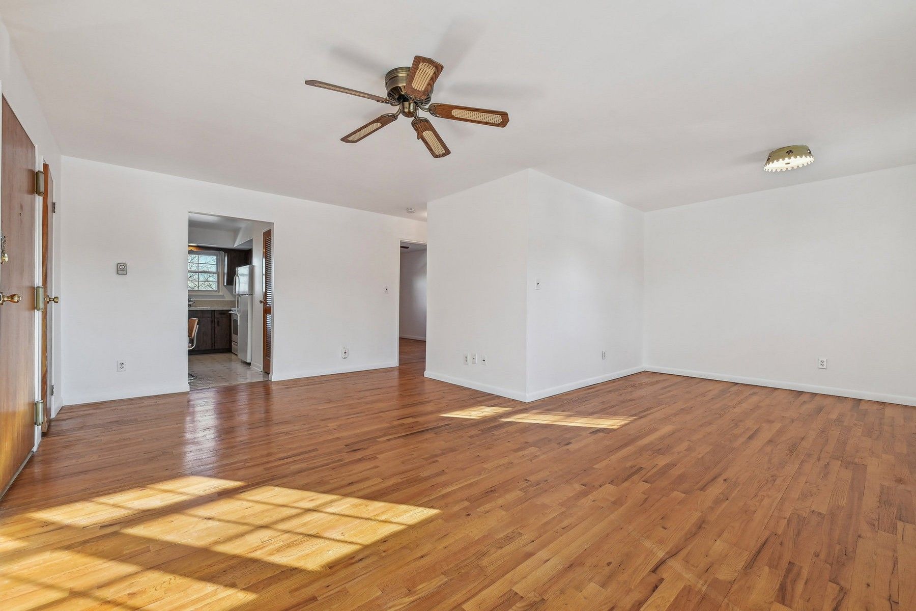 355 Broad St Unit# B6