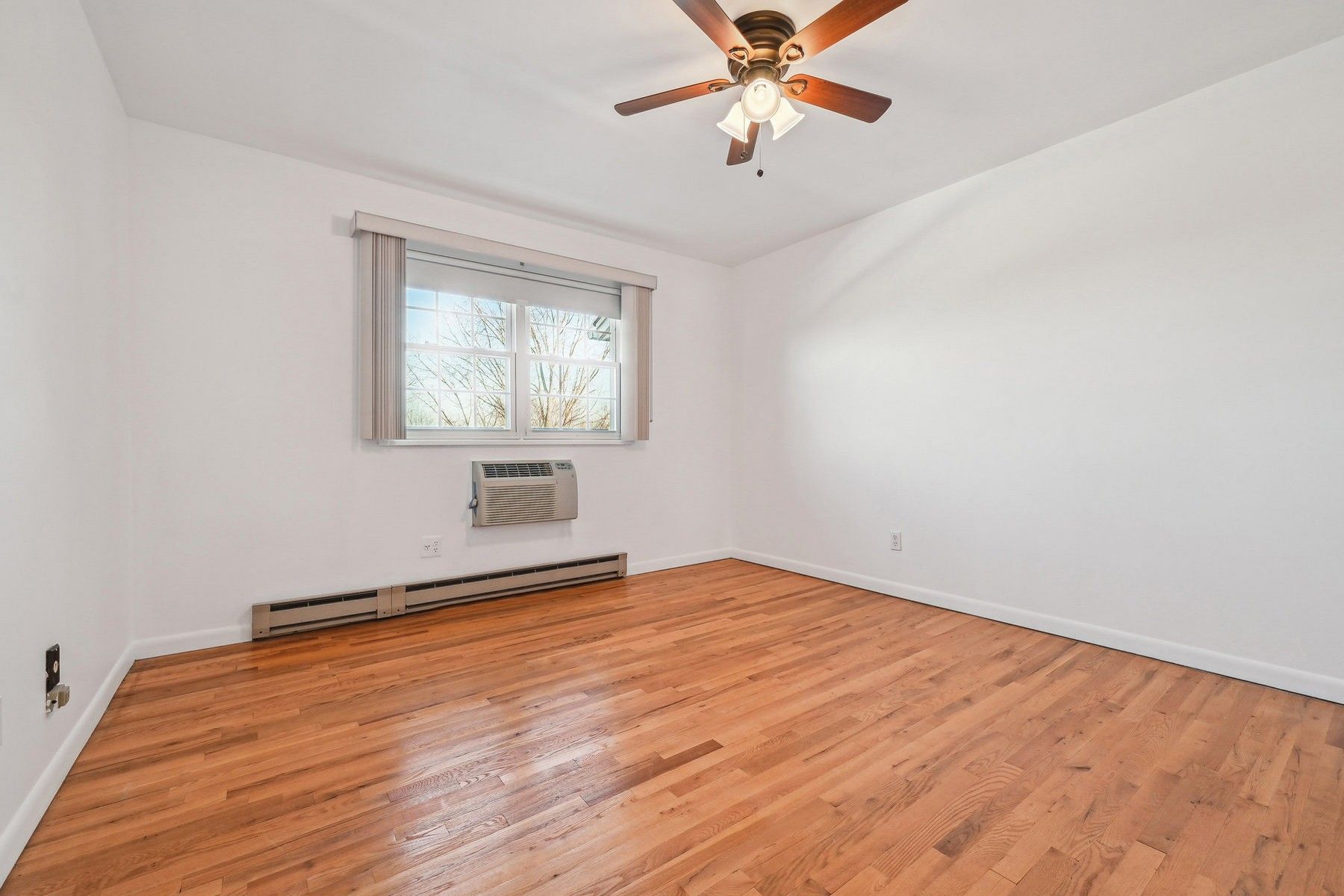 355 Broad St Unit# B6