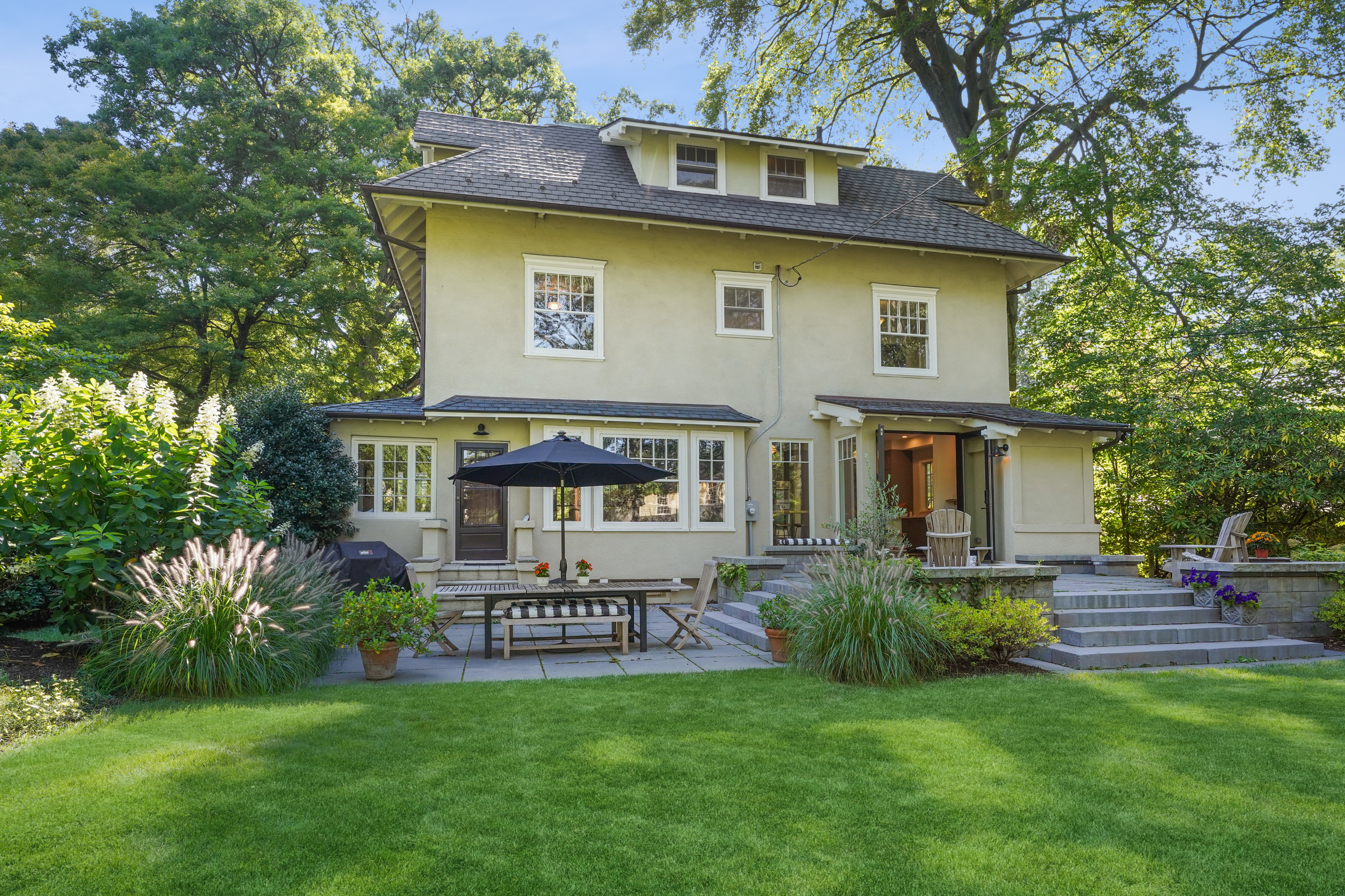 305 Hartford Rd 