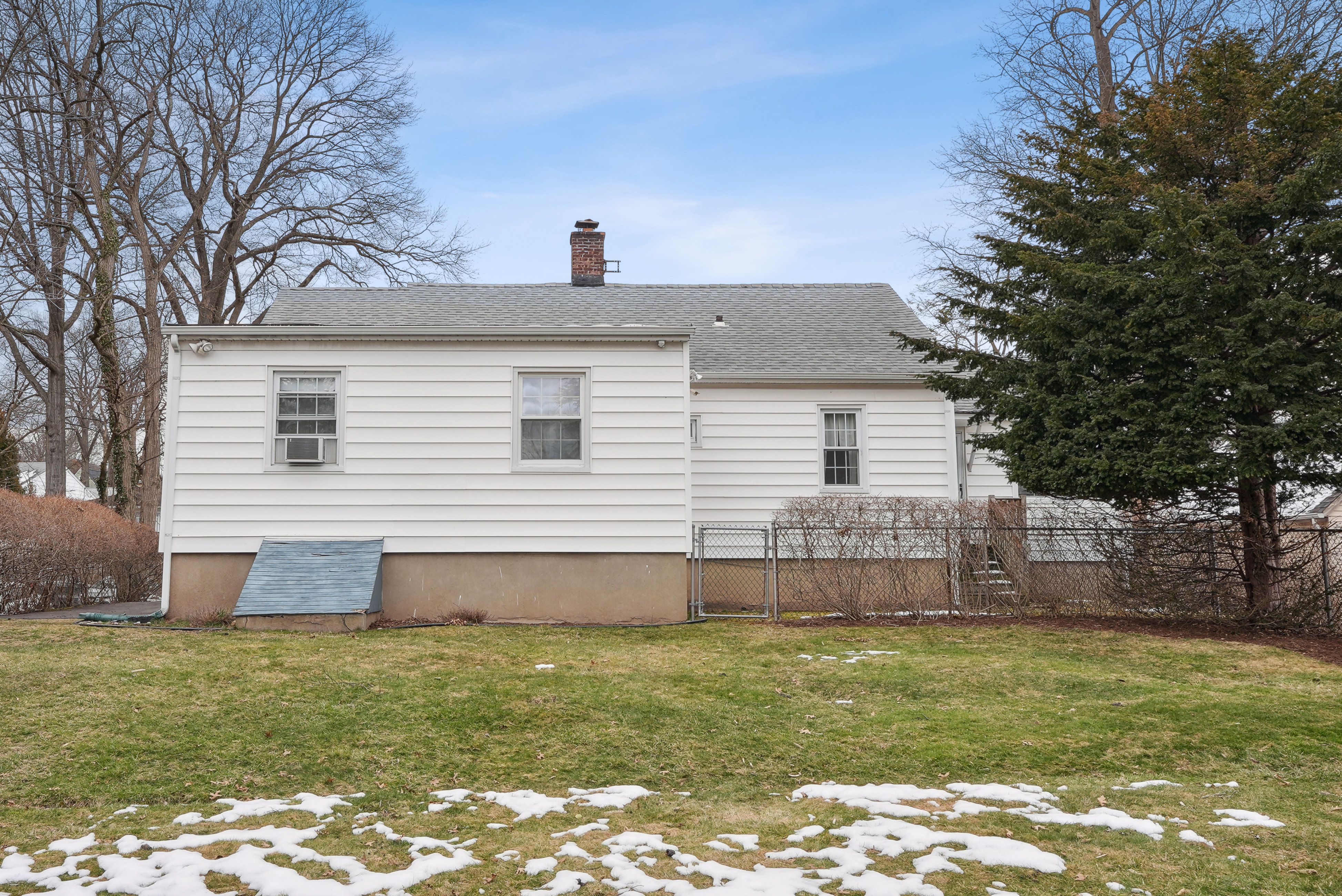 1 Rodman Avenue 