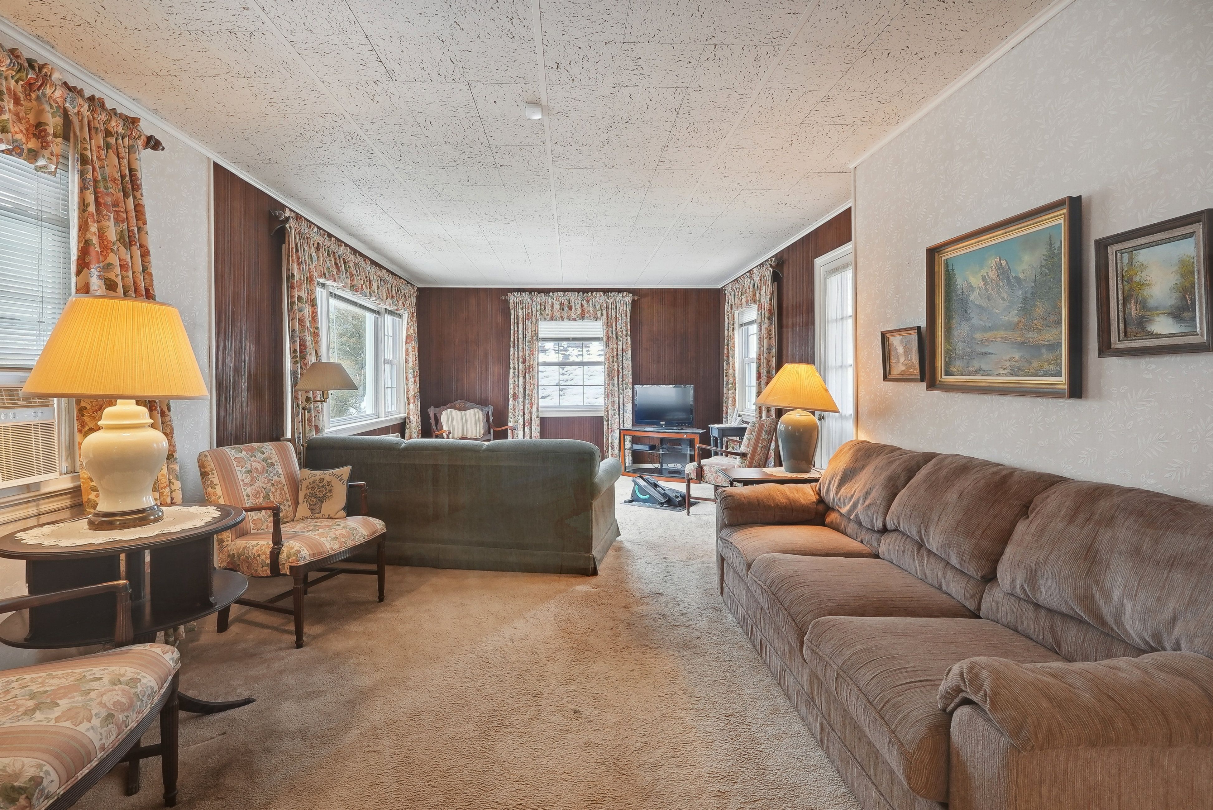 1 Rodman Avenue 