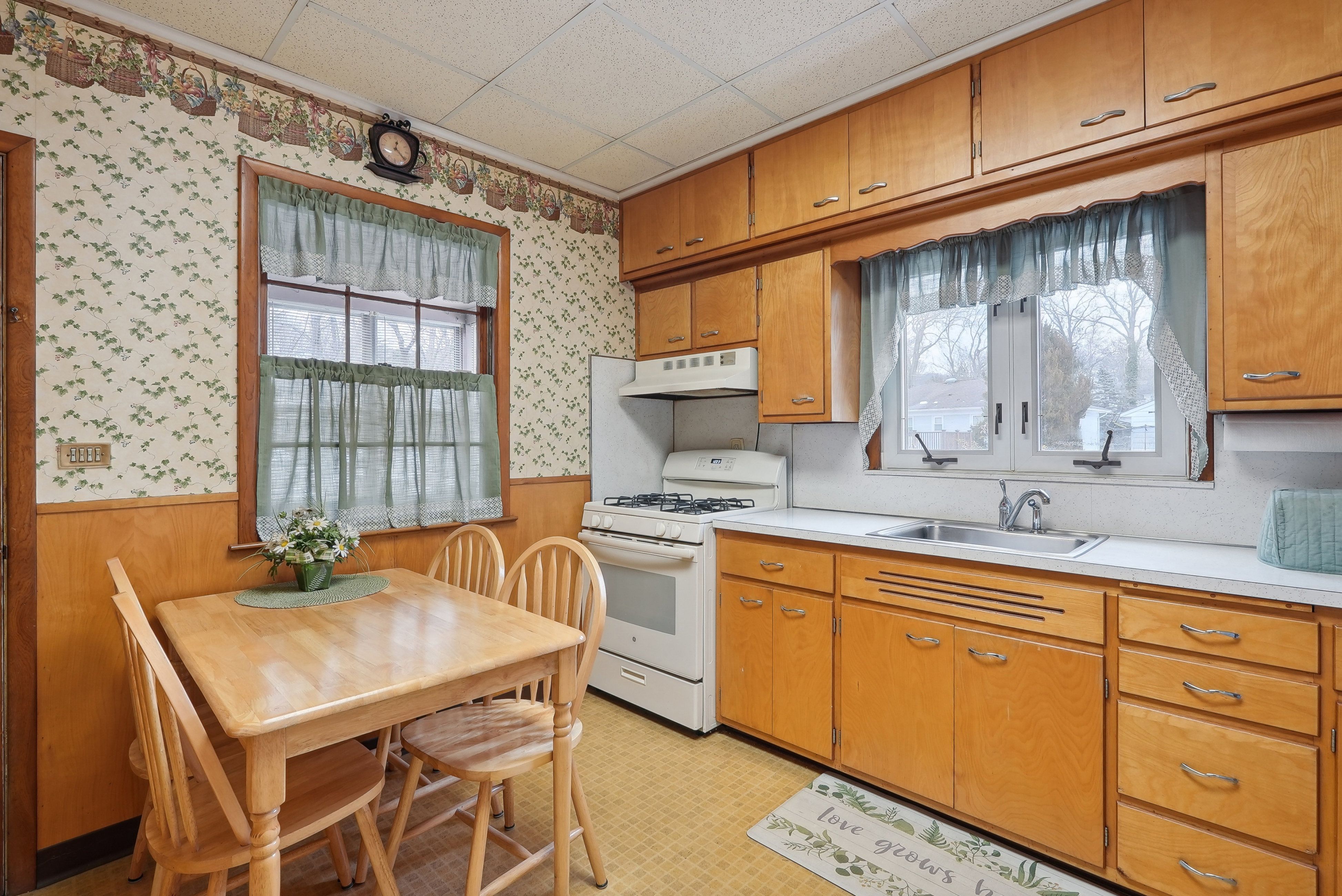 1 Rodman Avenue 
