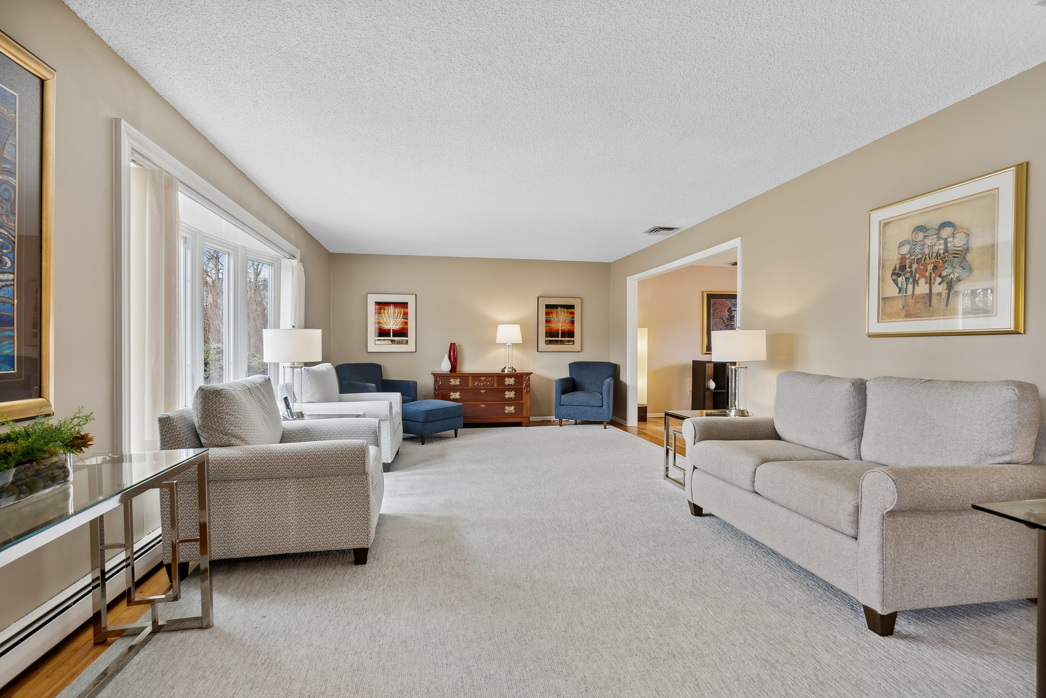17 Aldrin Dr 