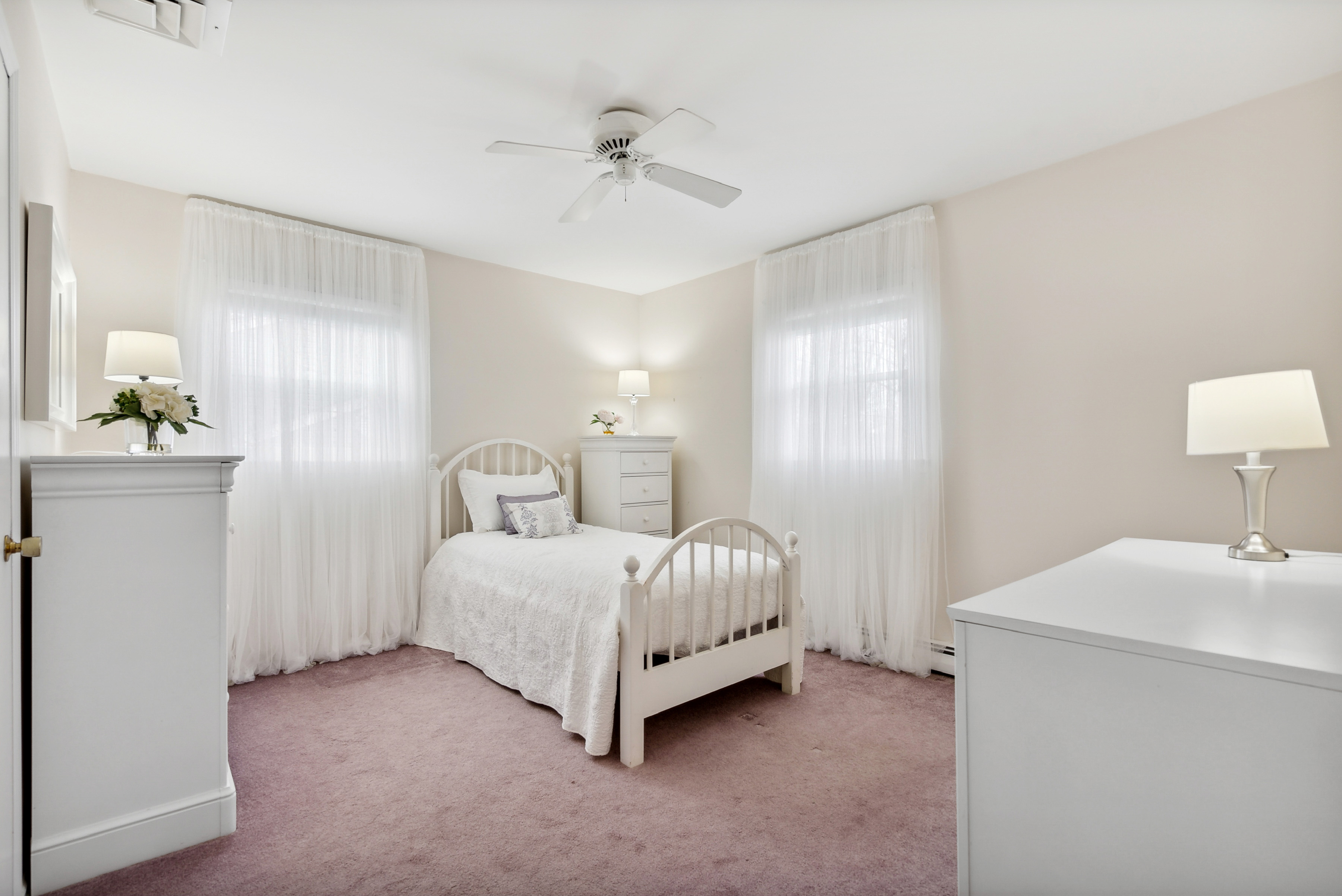 17 Aldrin Dr 