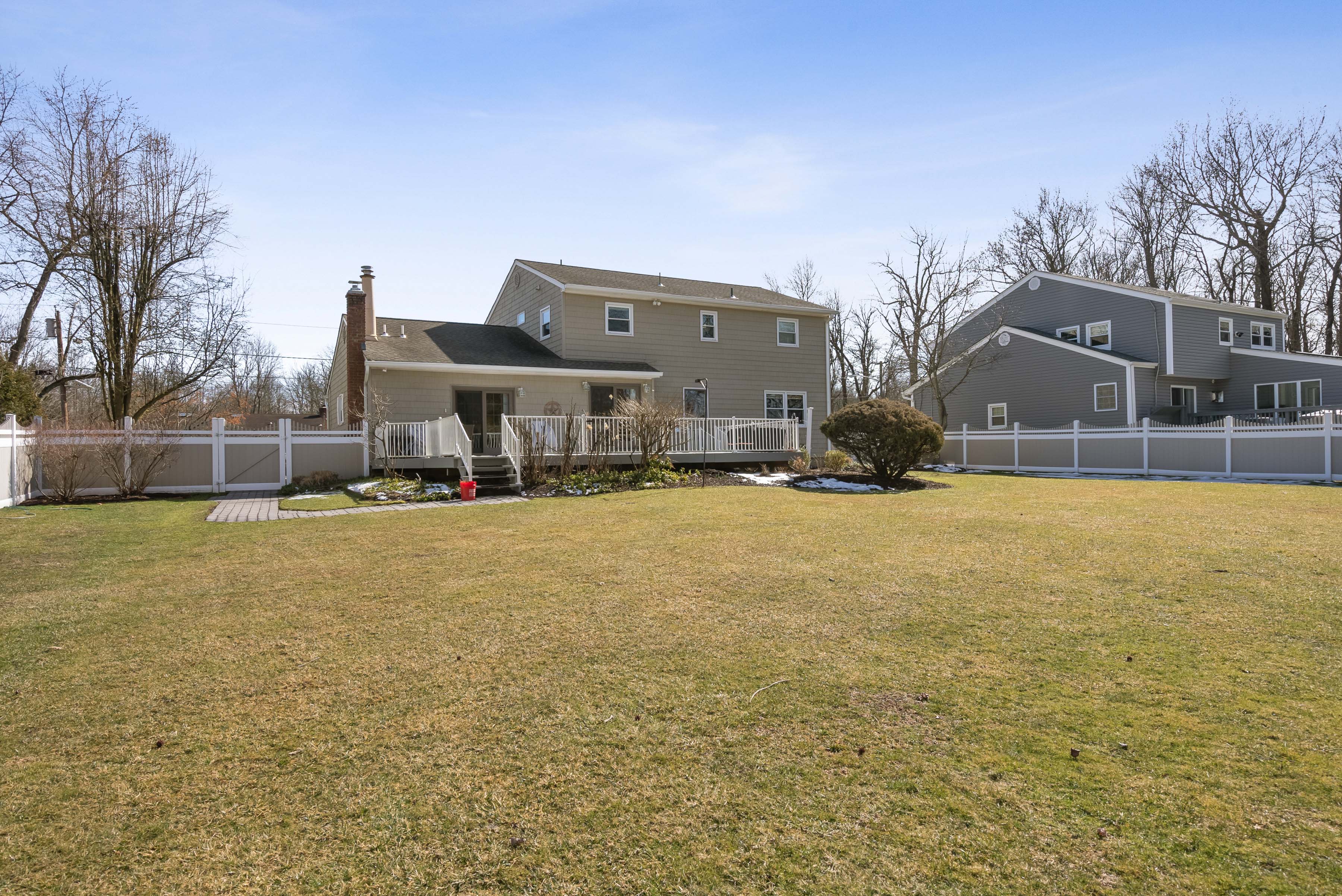 17 Aldrin Dr 