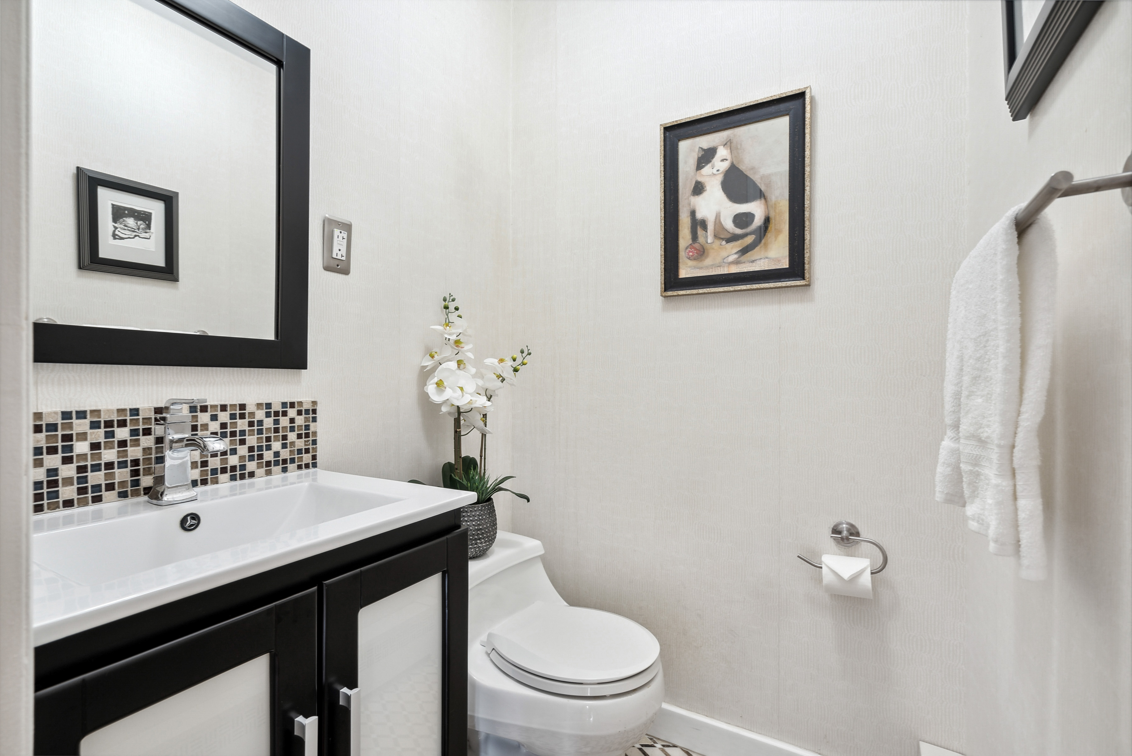 17 Aldrin Dr 