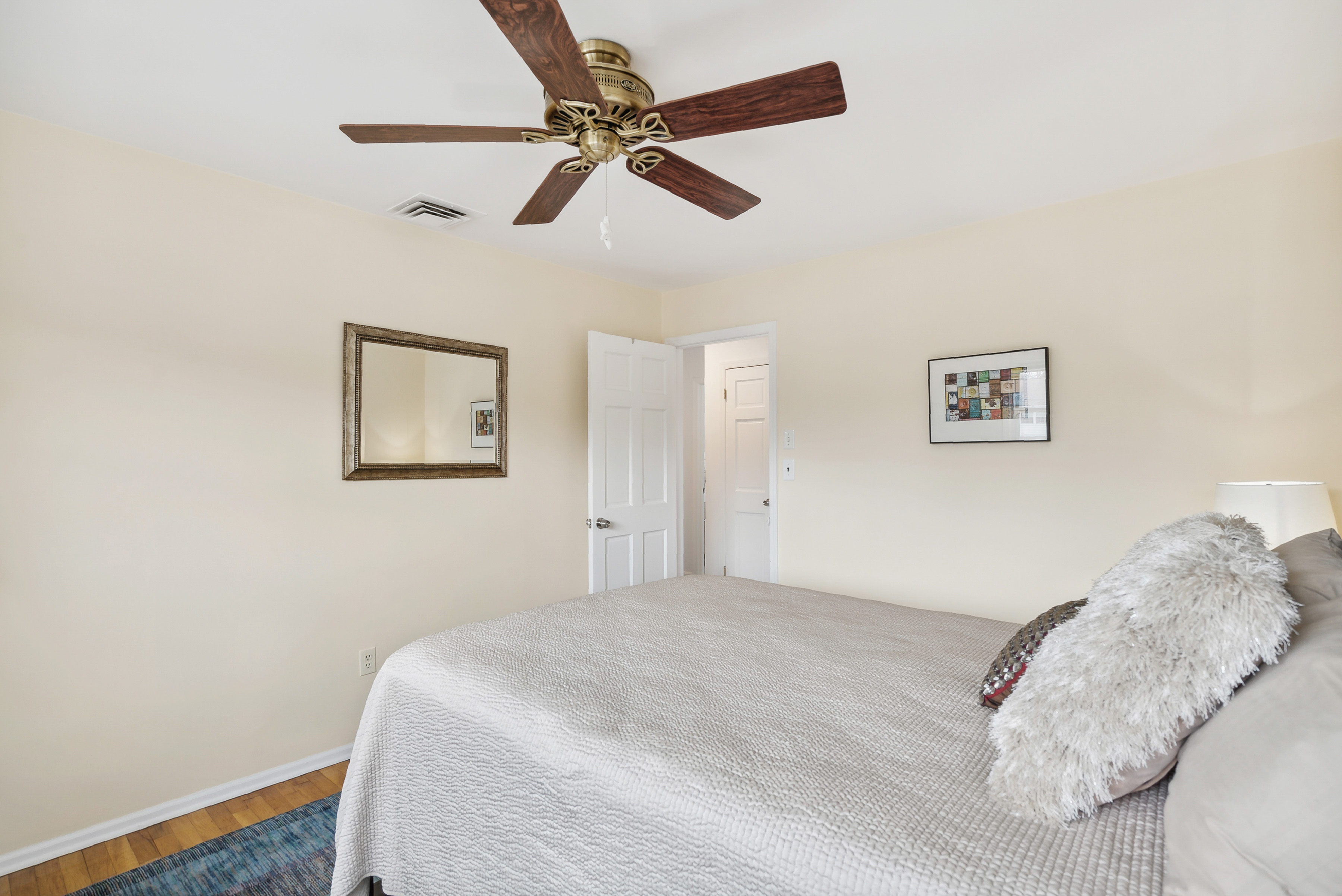 17 Aldrin Dr 